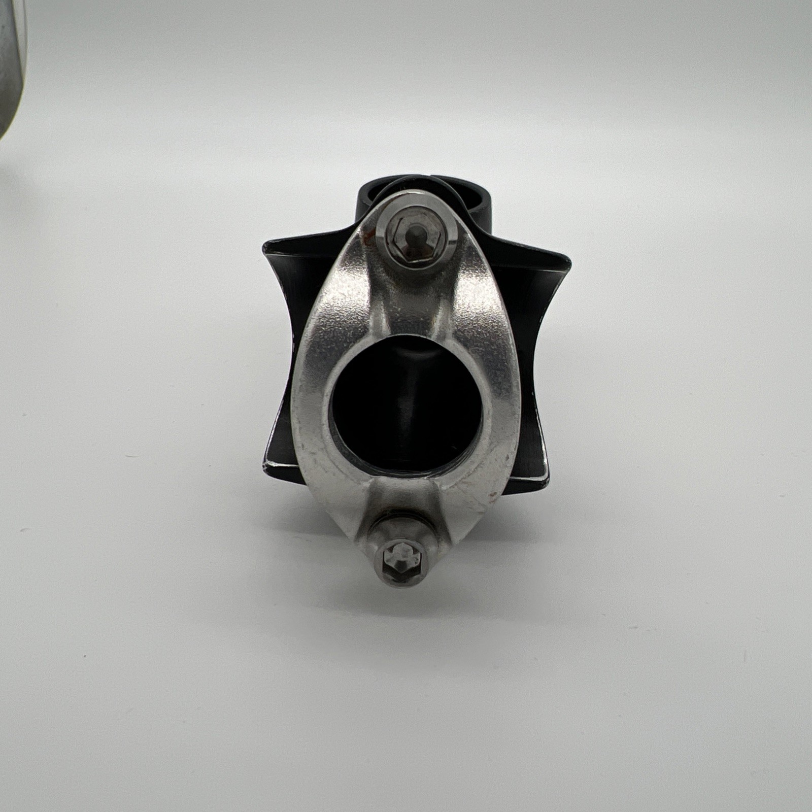Bontrager 1 1/8 AHD Race lite XXX Stem 105mm x 17deg Rise