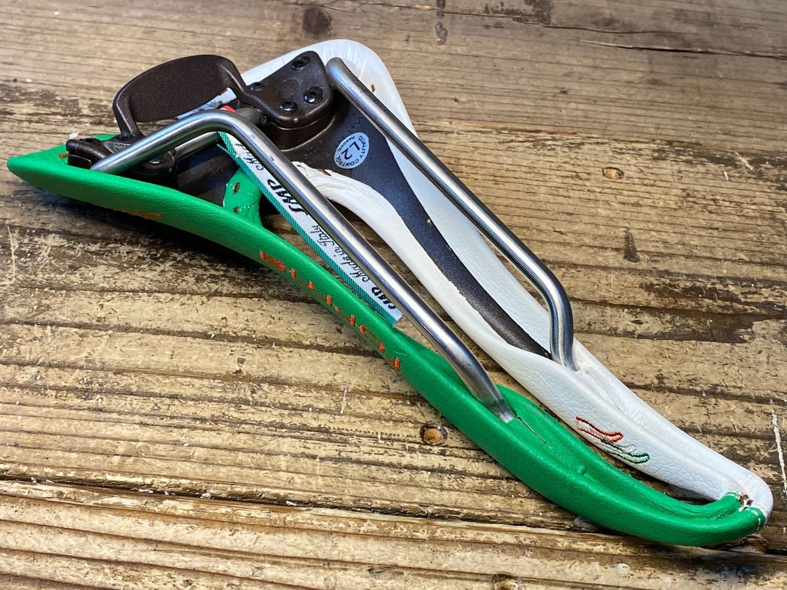JA508 SELLE SMP forma Limited Edition Saddle White Green inox tube rail