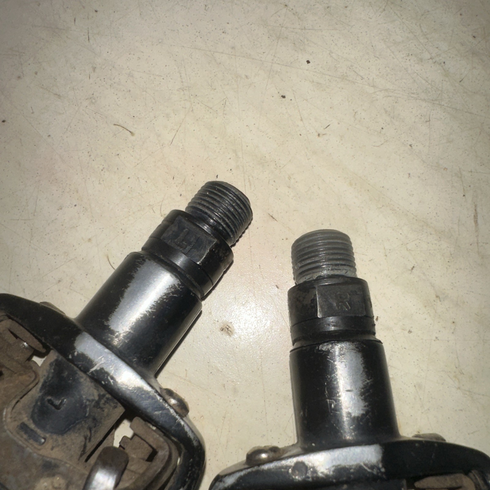 Wellgo Clipless Pedals WPD-823 SPD Compatible Pair Black Mountain Gravel 9/16