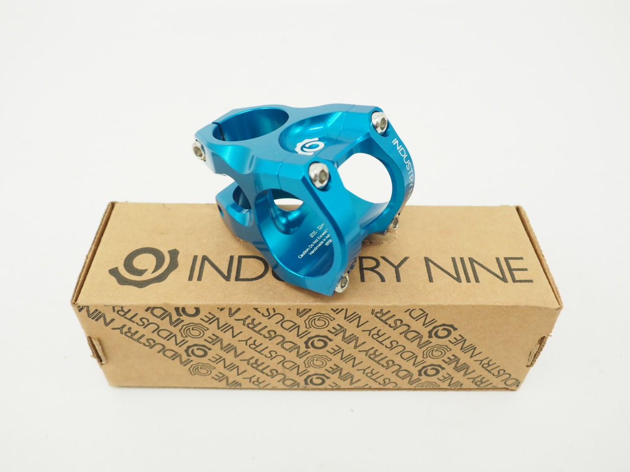 New! Industry Nine A35 Threadless Stem 35mm Clamp 32mm 1-1/8in Steerer Turquoise