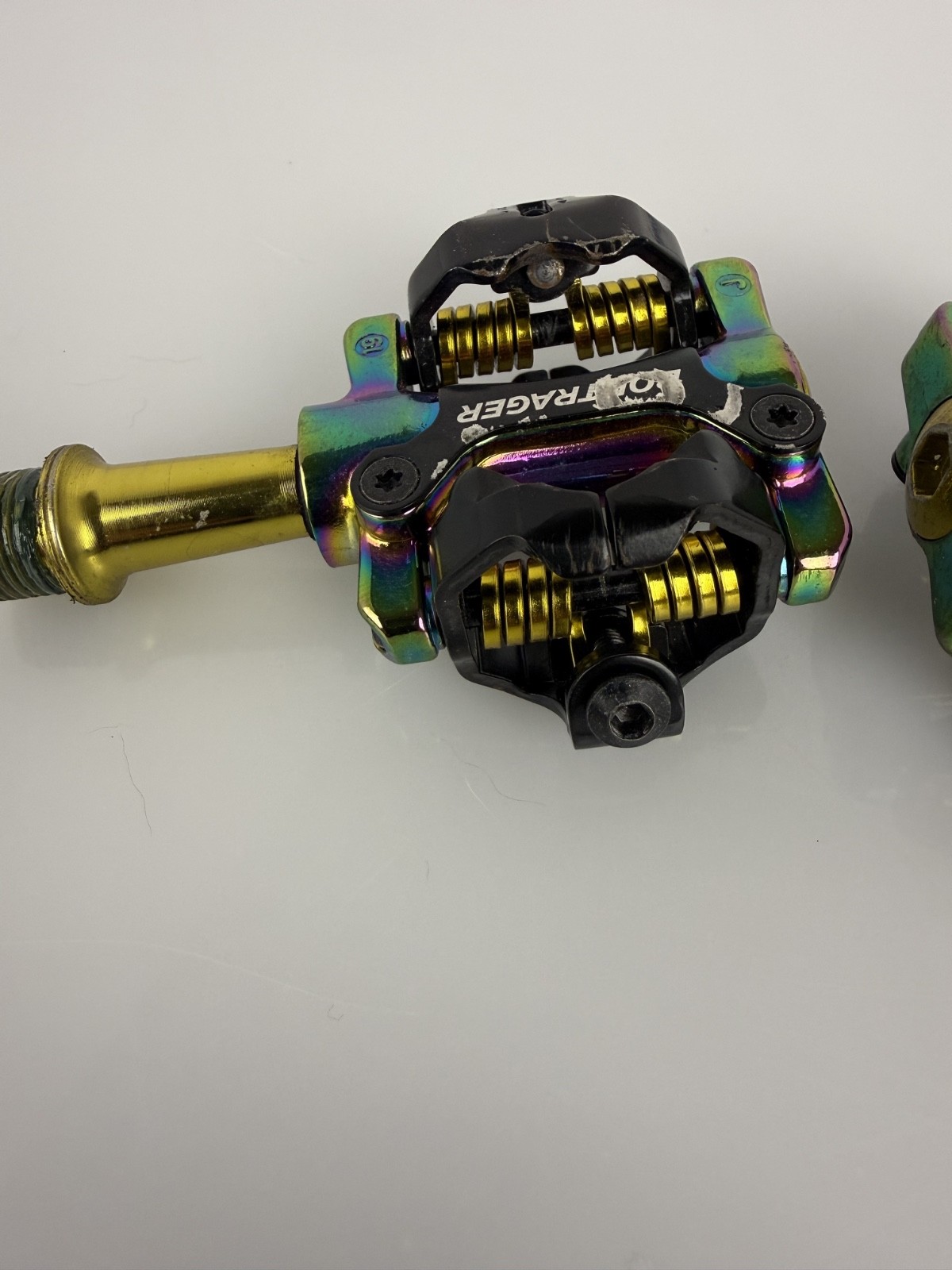 BONTRAGER COMP Oil Slick MTB SPD Pedals. Good Condition. Rainbow colors.