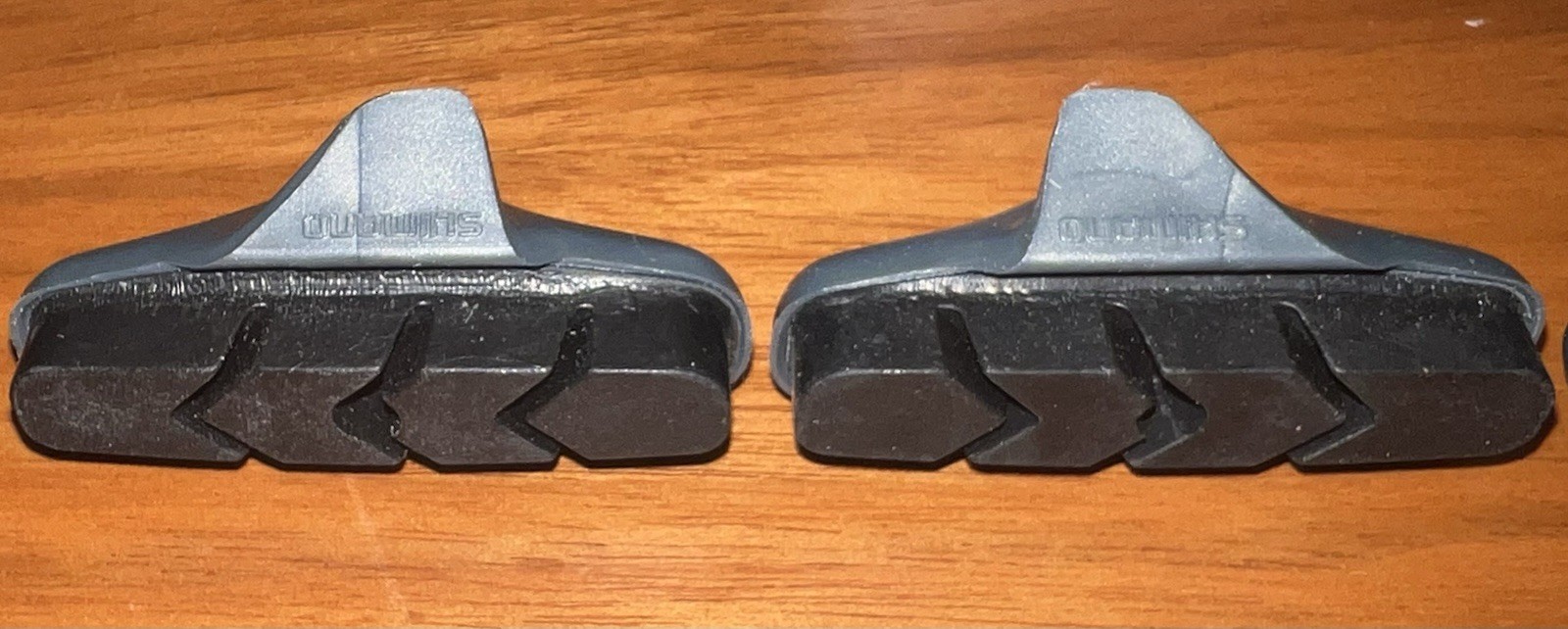 NEW! Shimano 600 ULTEGRA BR-6403 Brake Shoes For Caliper Brakes – 2 Pair