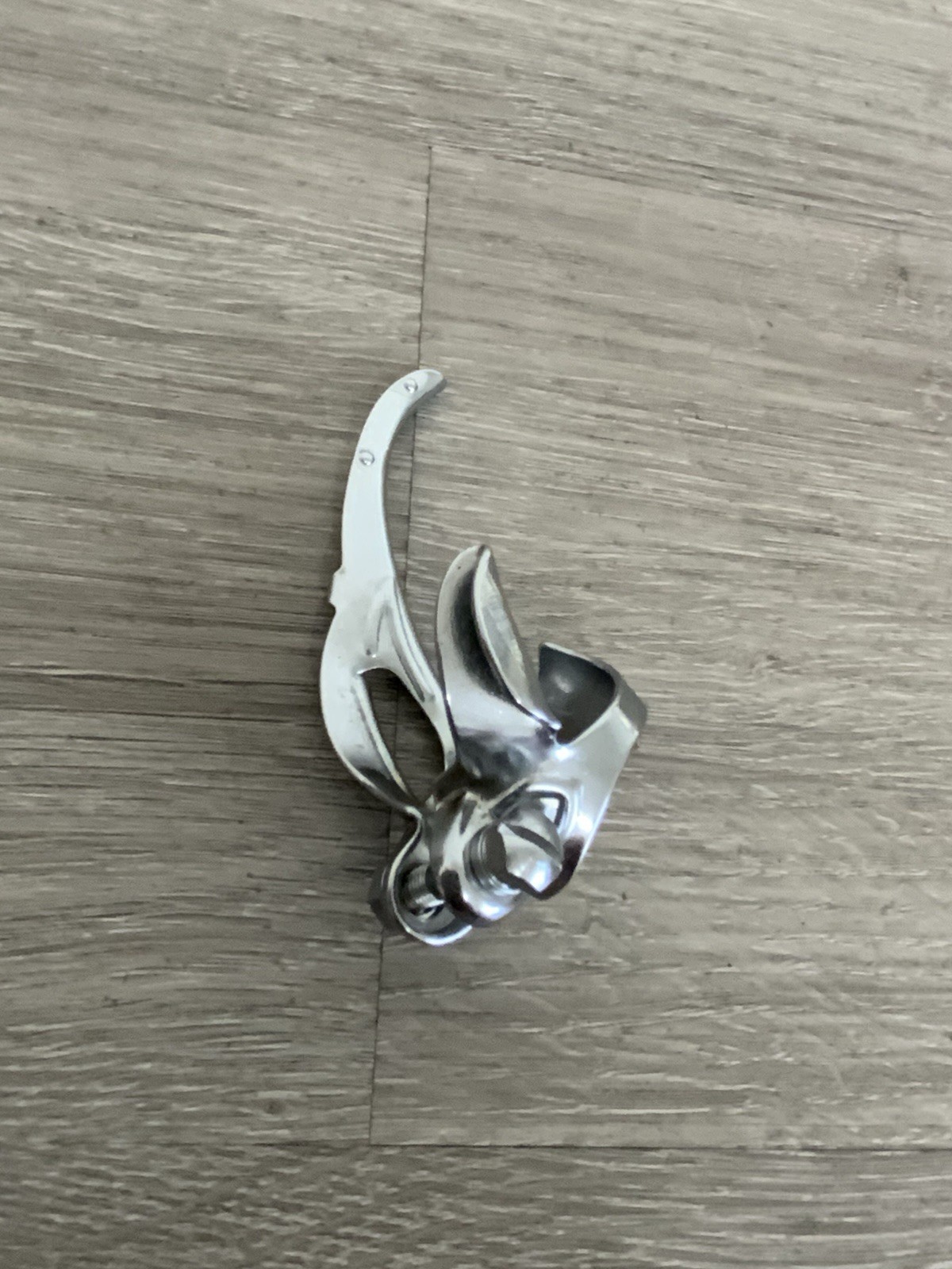 ZEUS DOWN-TUBE CABLE GUIDE FOR DOUBLE ONE INCH CLAMP APPEARS UNUSED