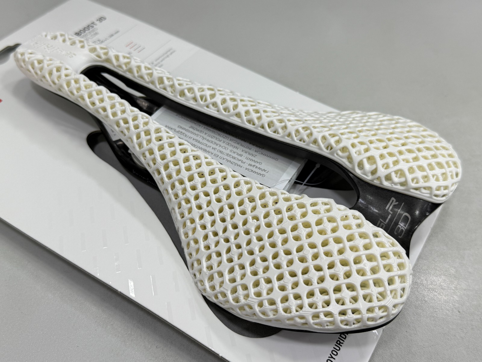Selle Italia SLR Boost 3D Kit Carbon Superflow Saddle L3(145x248mm) White