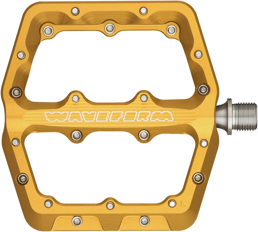Wolf Tooth Waveform Pedals – Gold, Large