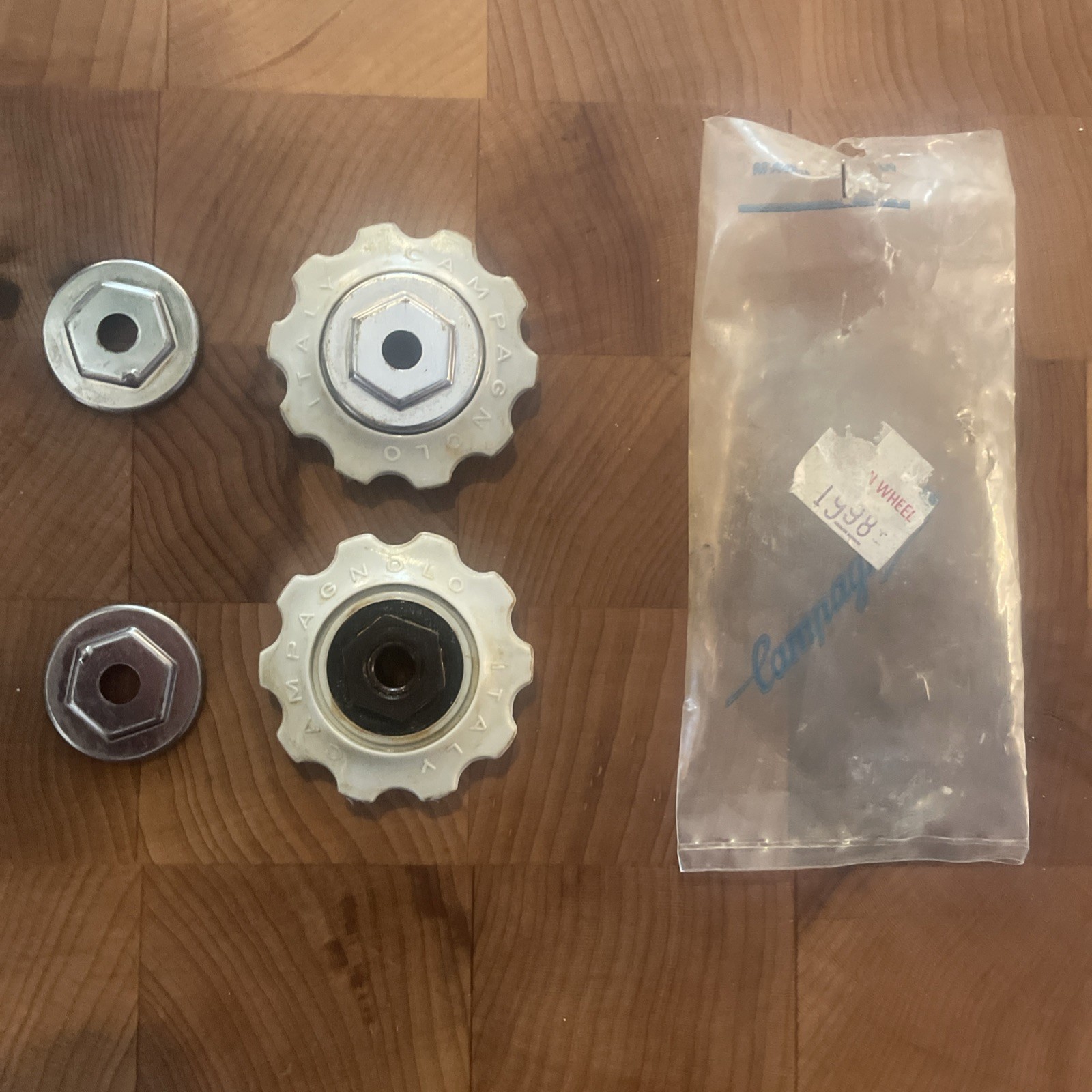 Vintage New-Old-Stock Set of CAMPAGNOLO C-RECORD Pulley Jockey Wheels. (FSW)