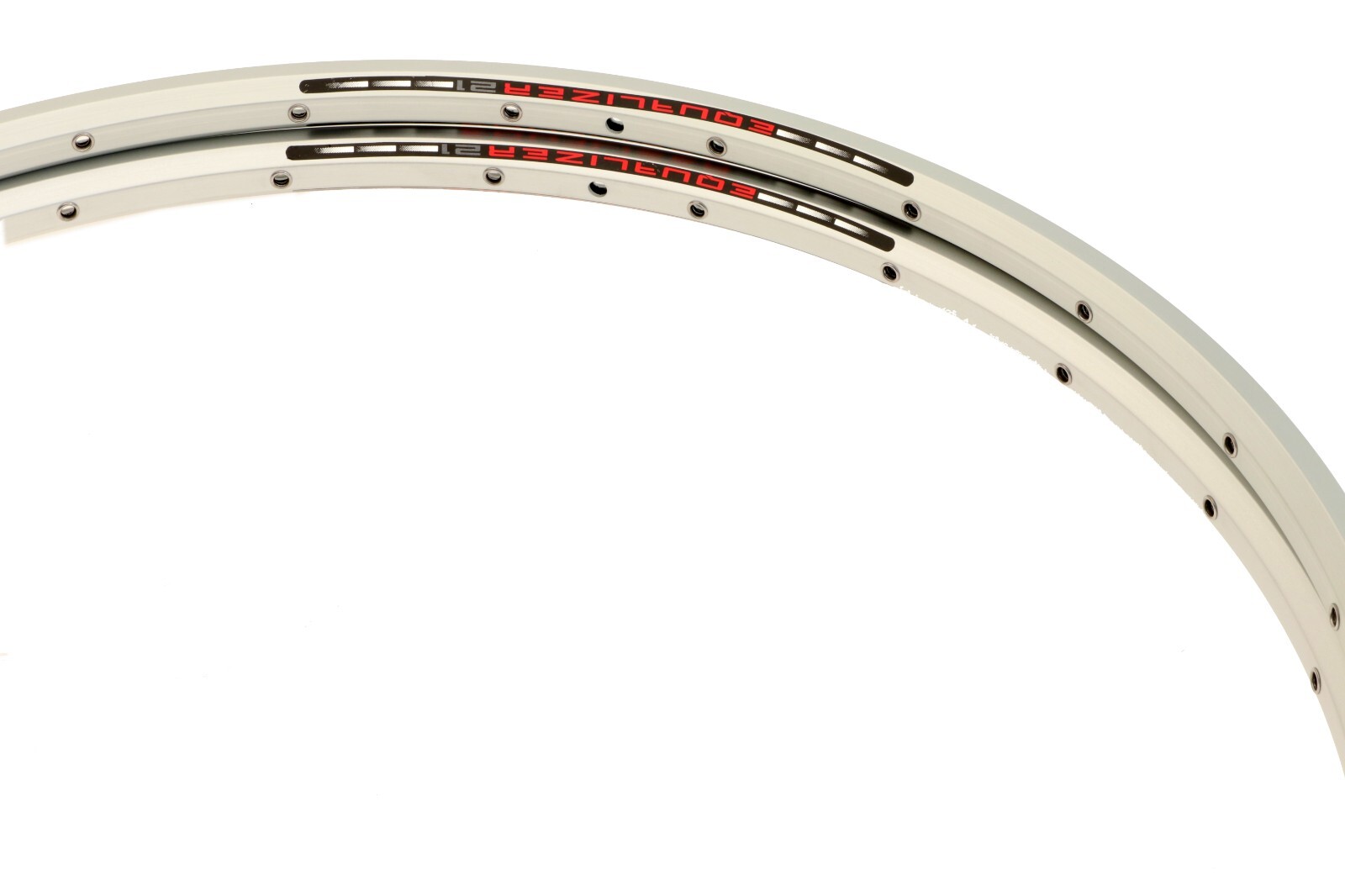 Sun Ringle Equalizer 21 MTB Bike Rims Pair 26″ 24H Silver Eyelets Disc NEW NOS