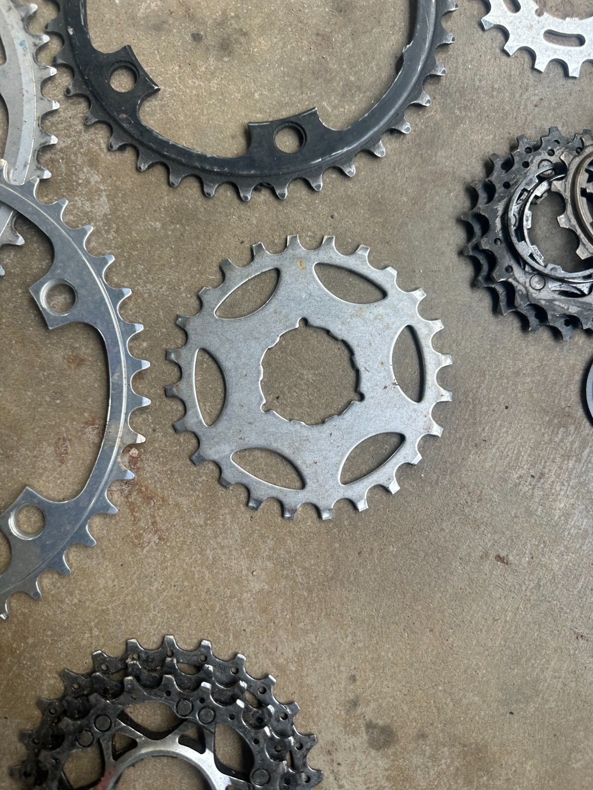 Misc lot of Bike Chainrings Cranksets