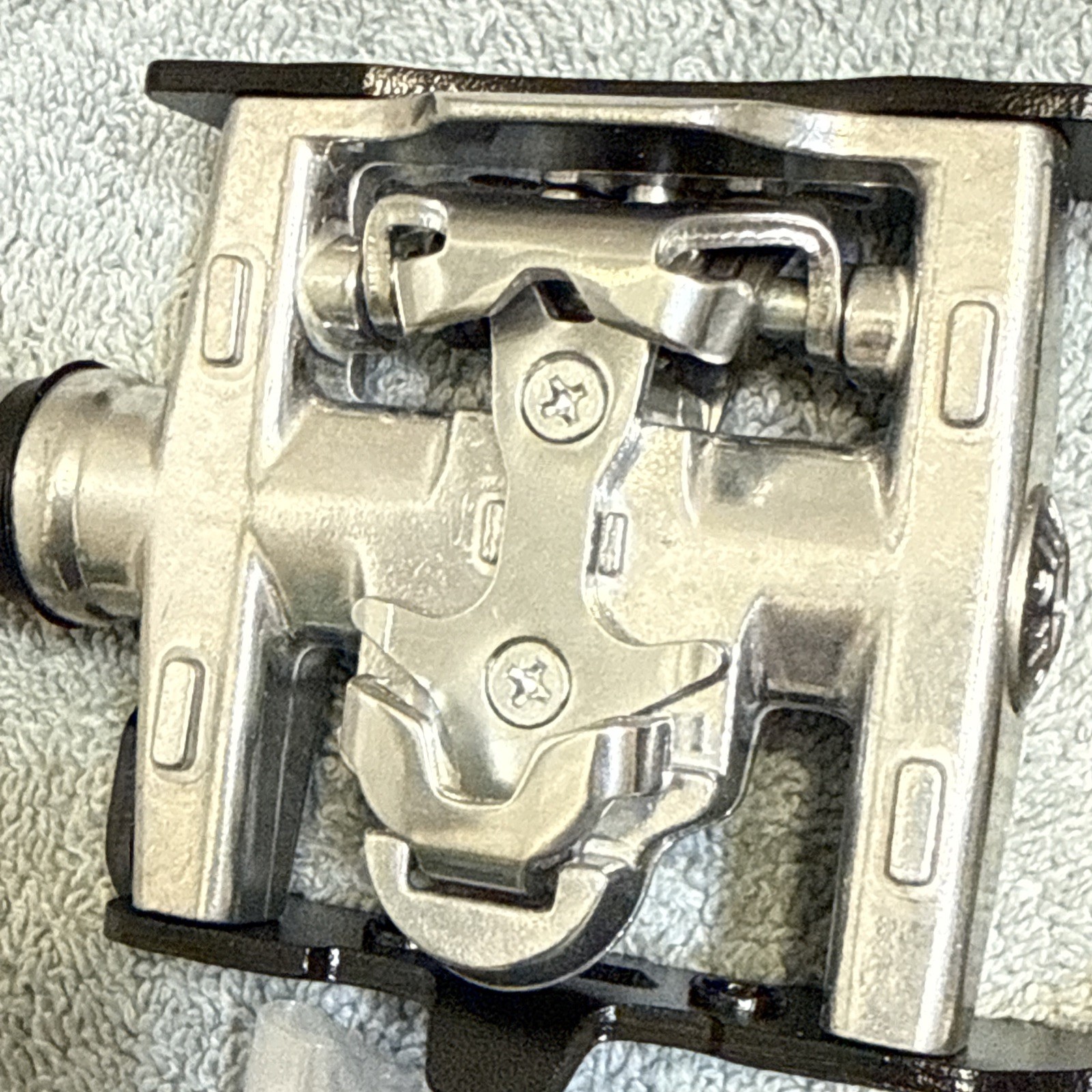 Wellgo WPD-95B Pedals Single Side Clipless with Platform Black/silver [caw]