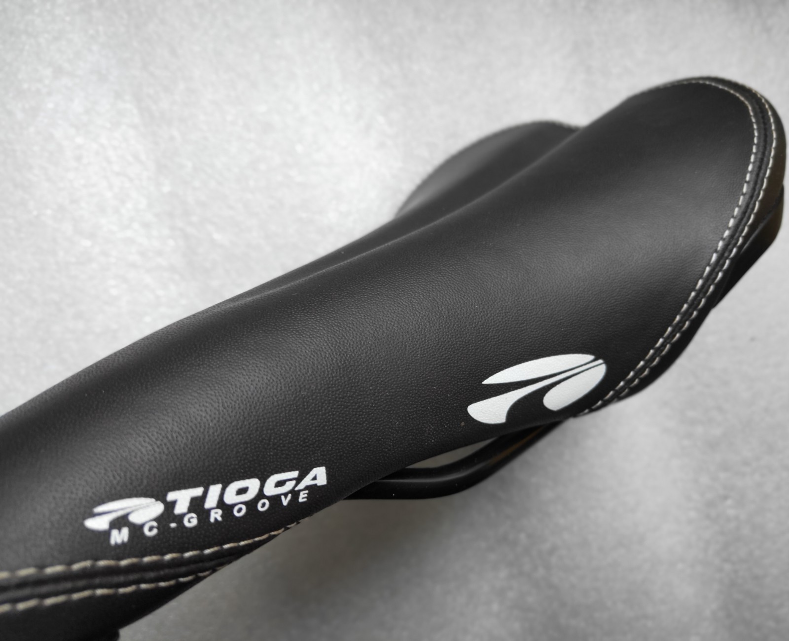 NEW TIOGA MC GROOVE SEAT SADDLE MTB OFFROAD FREERIDE 266MM 136MM BLACK