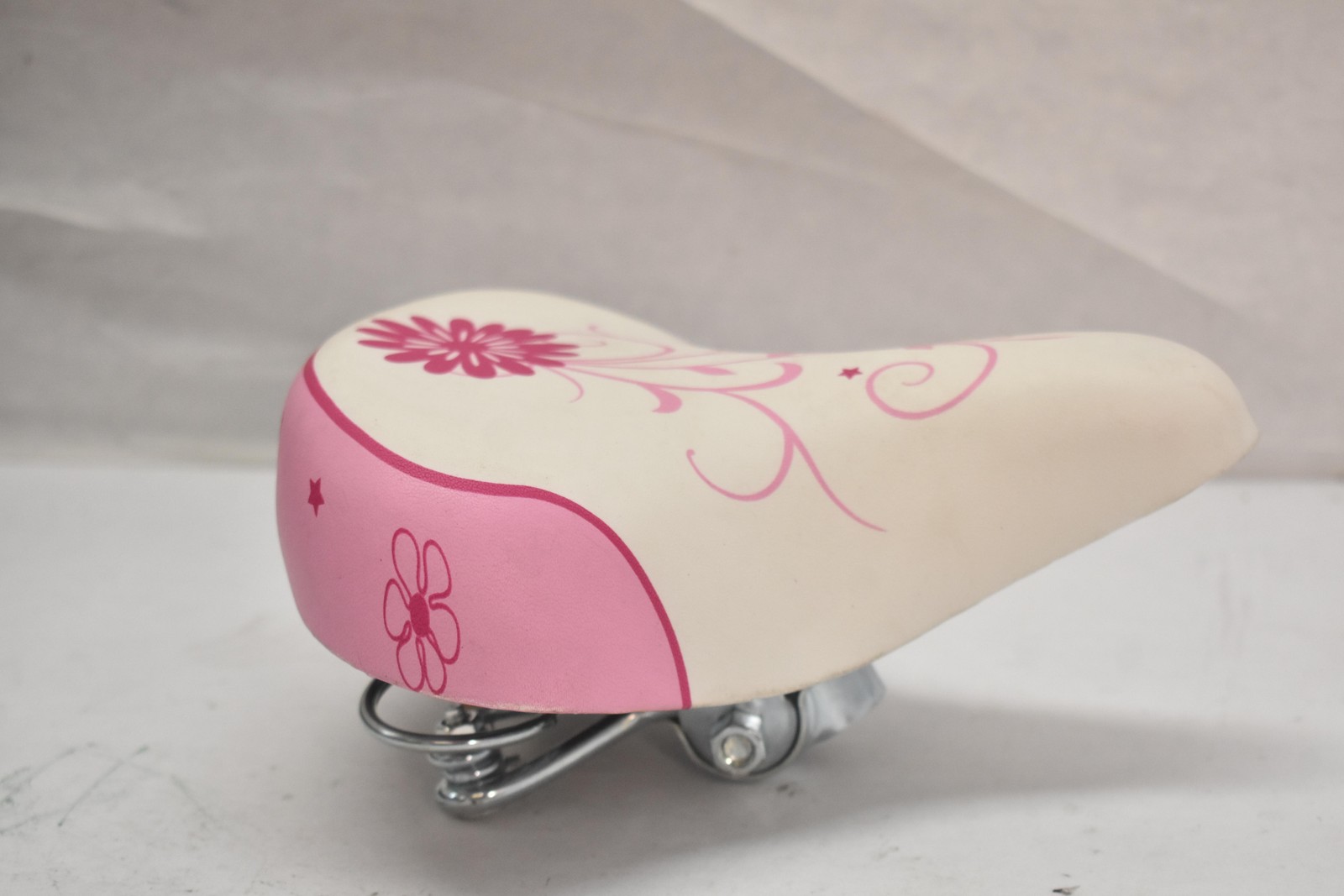 CICINA Kids Comfort Bicycle Saddle Seat Spring Suspension Flowers Girls Pink