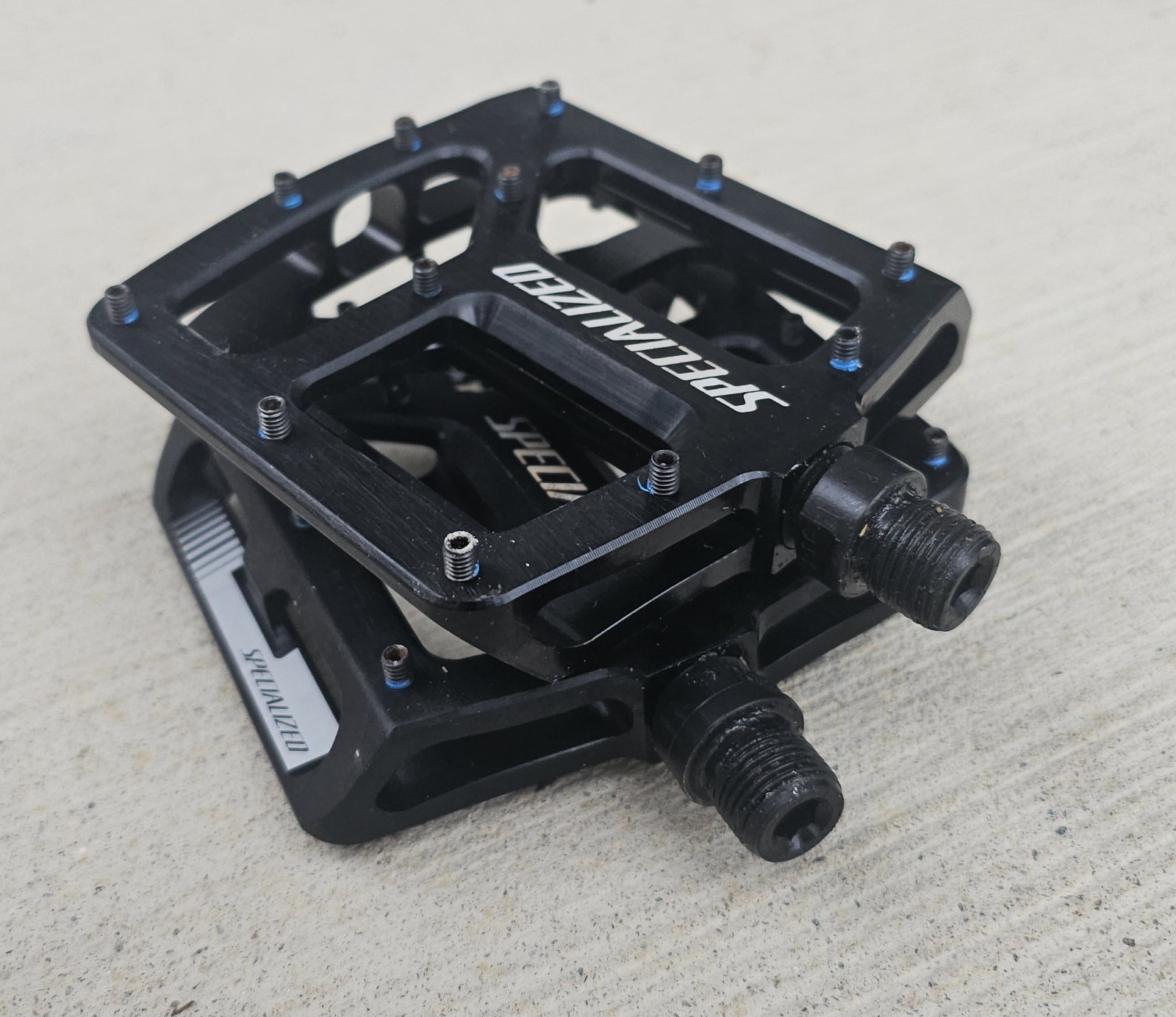 Specialized Bennies Platform Pedals – Black Ano