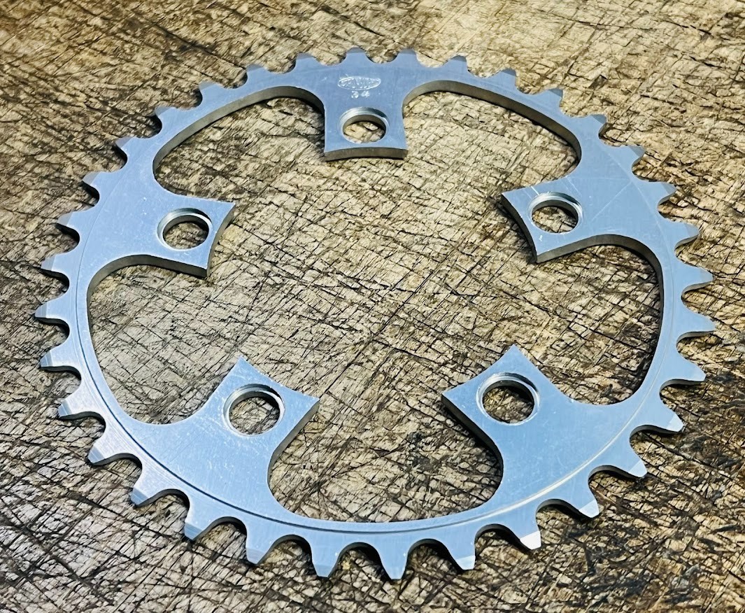 Stronglight Model 99 – 34 Tooth chainring – 86BCD – Rare – MINT Condition – 34T