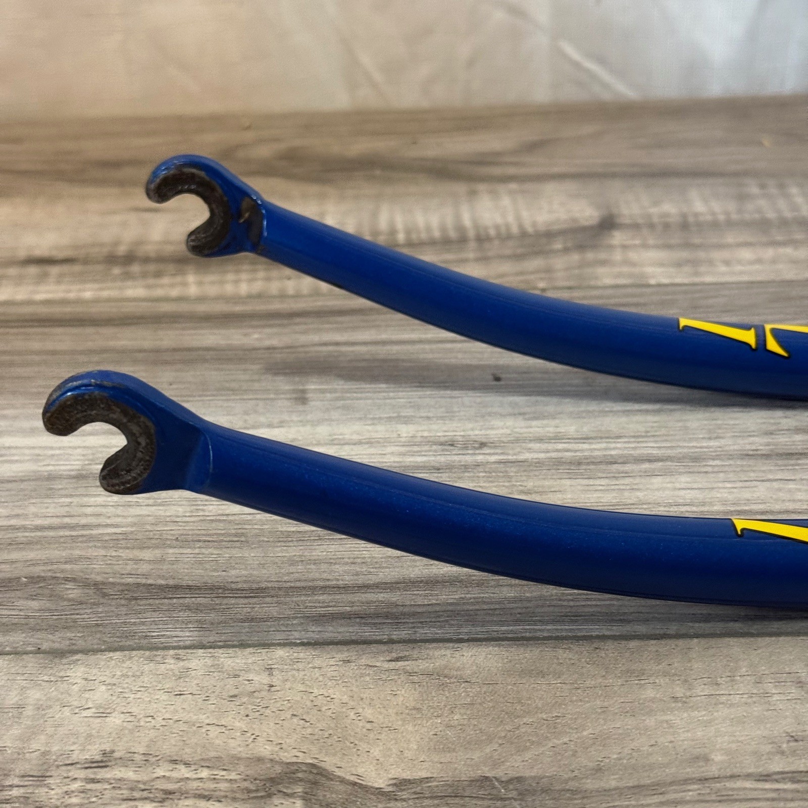 Torelli 700c Road Fork 1-inch Threaded 132mm Blue