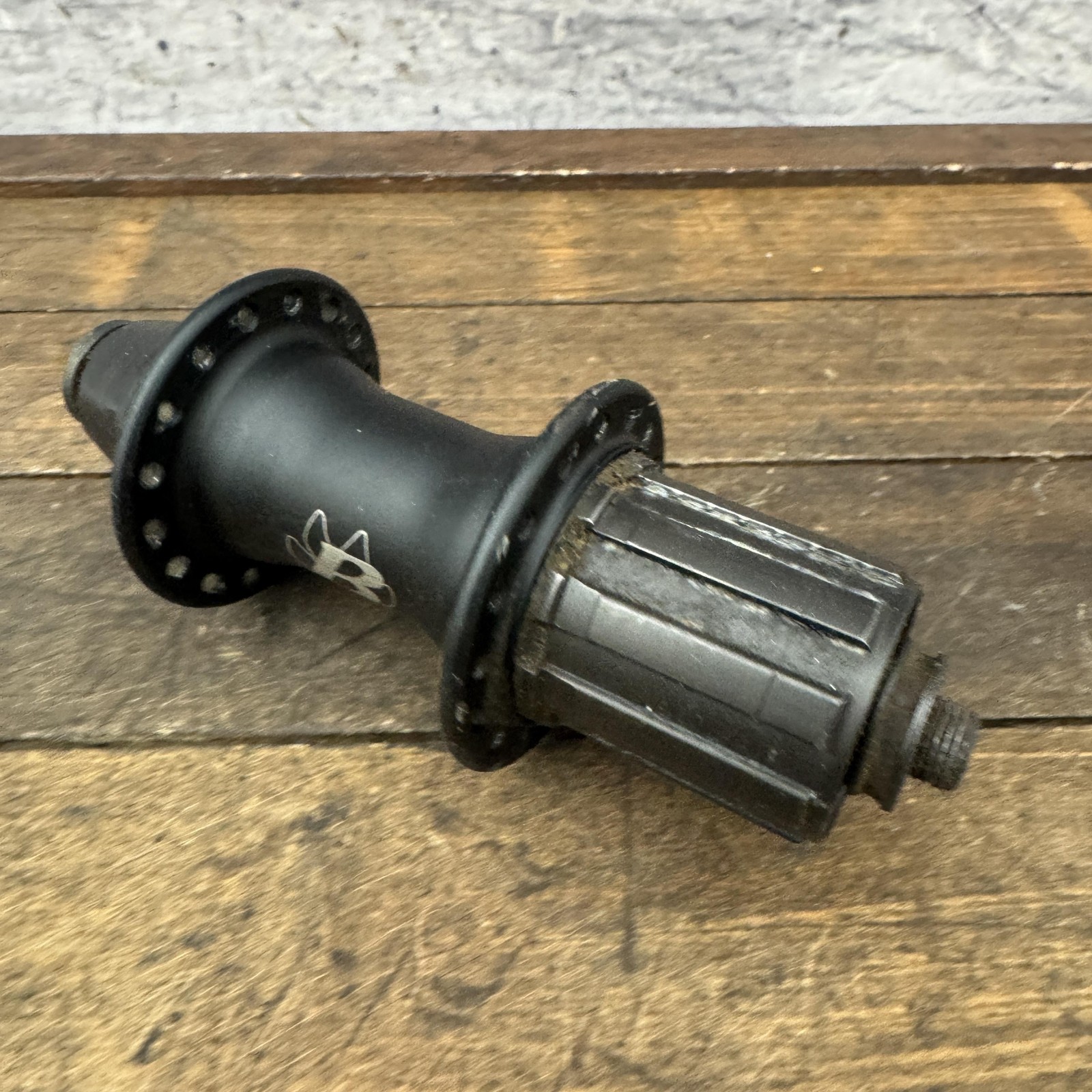 Bontrager Rear Bicycle Hub 32h Shimano Freehub 135mm 390g 90s MTB Alloy Vintage