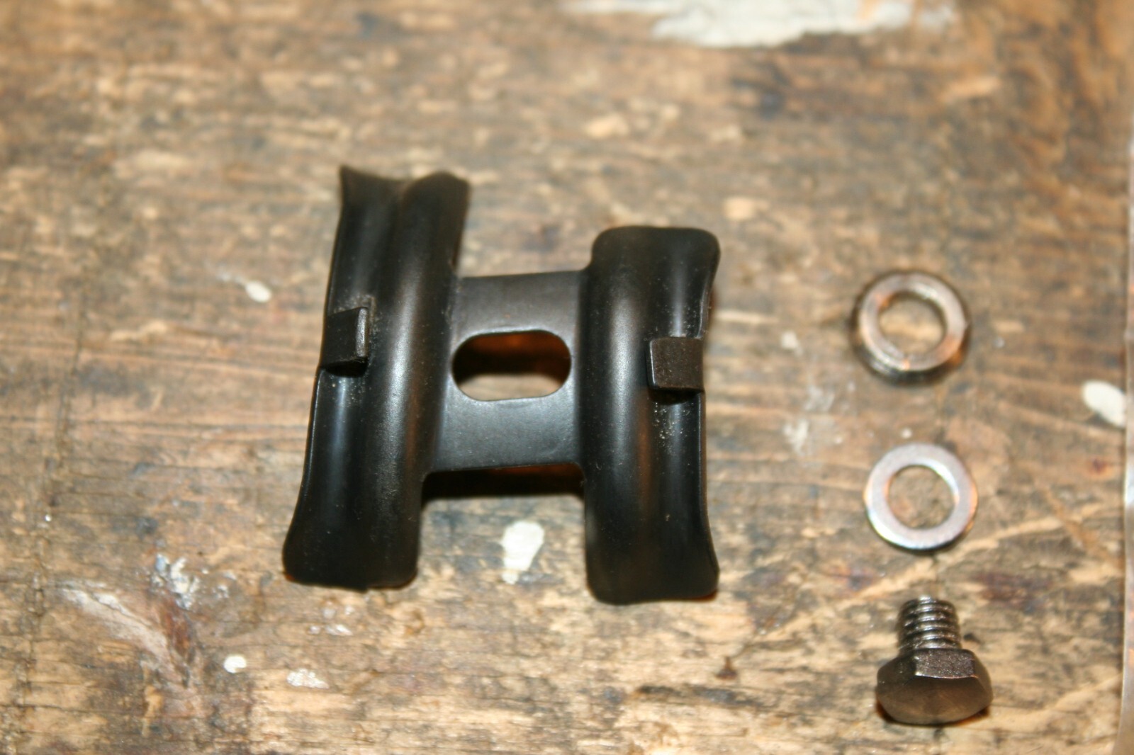 NOS CAMPAGNOLO Bottom Bracket Metal Cable Guide • Part #1134078 New-in-Package