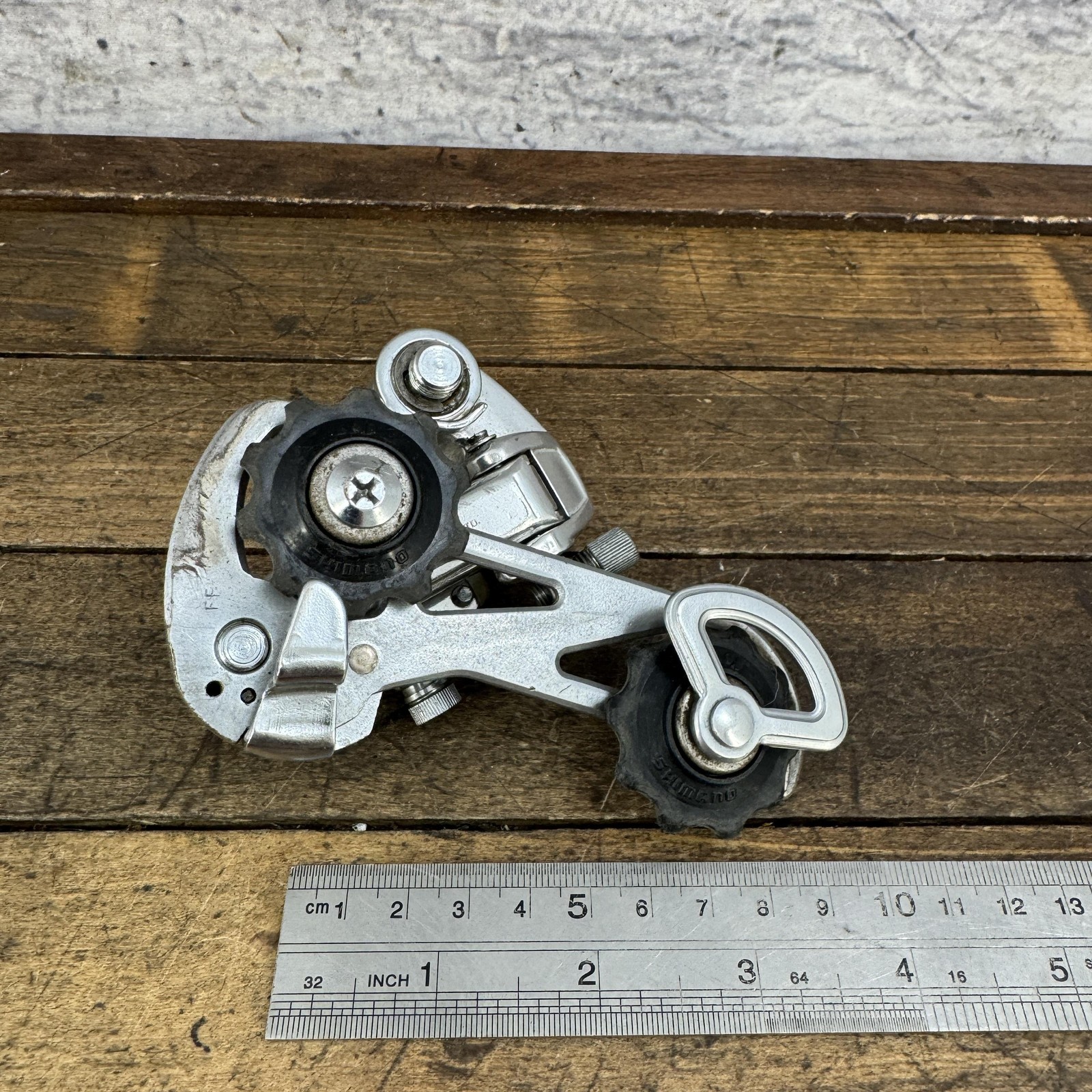 Vintage Shimano 600 Arabesque Rear Derailleur Short Cage Bolt-On Silver 80s