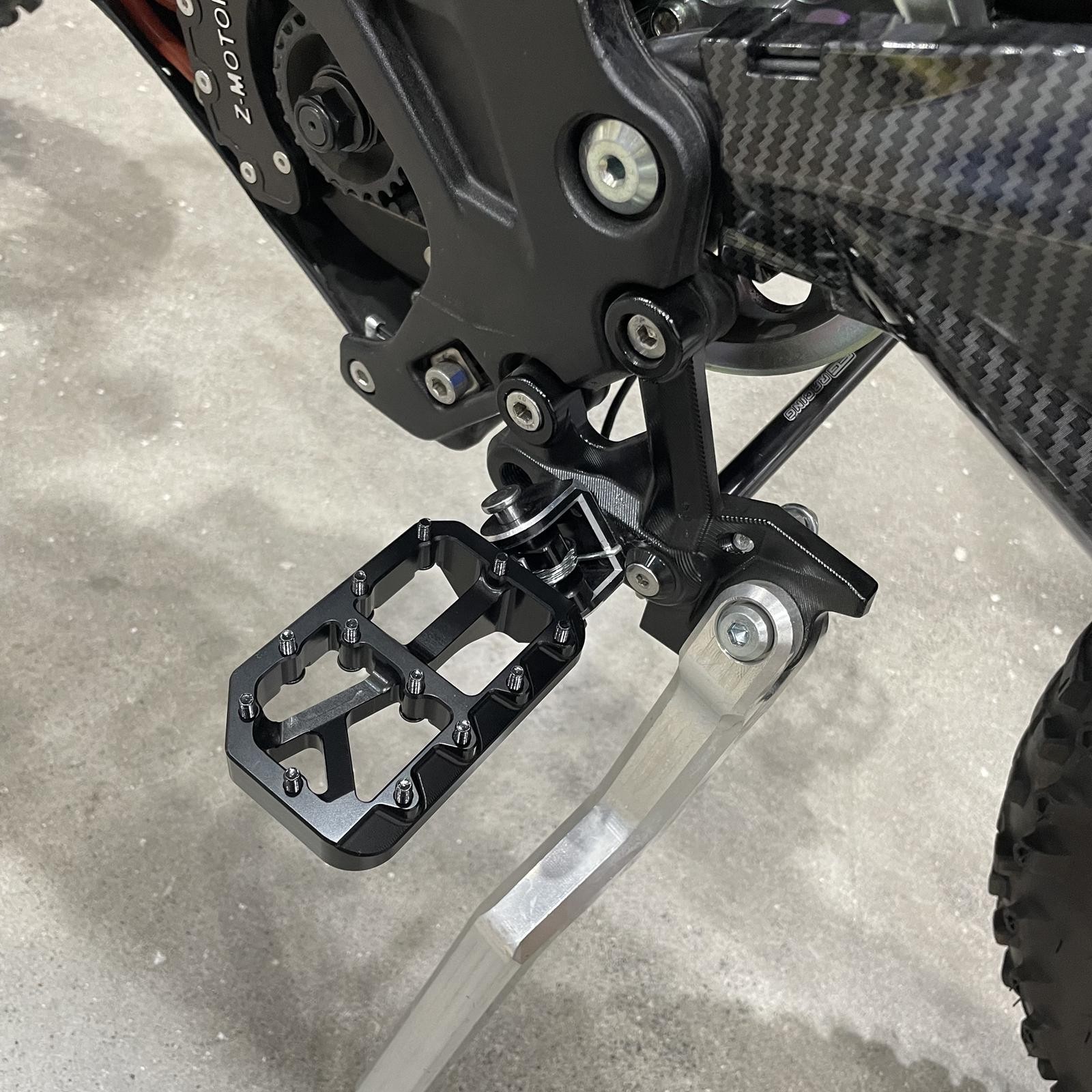 CNC Aluminum Alloy Foot Pegs for Surron Light Bee X Pedal Segway X160 X260 YOZMA