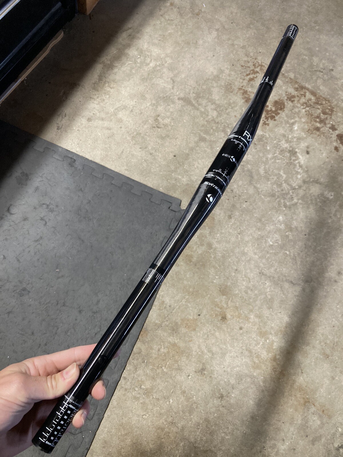 Bontrager RXL carbon fiber handlebar 31.8 x 720mm mountain bike flat bars