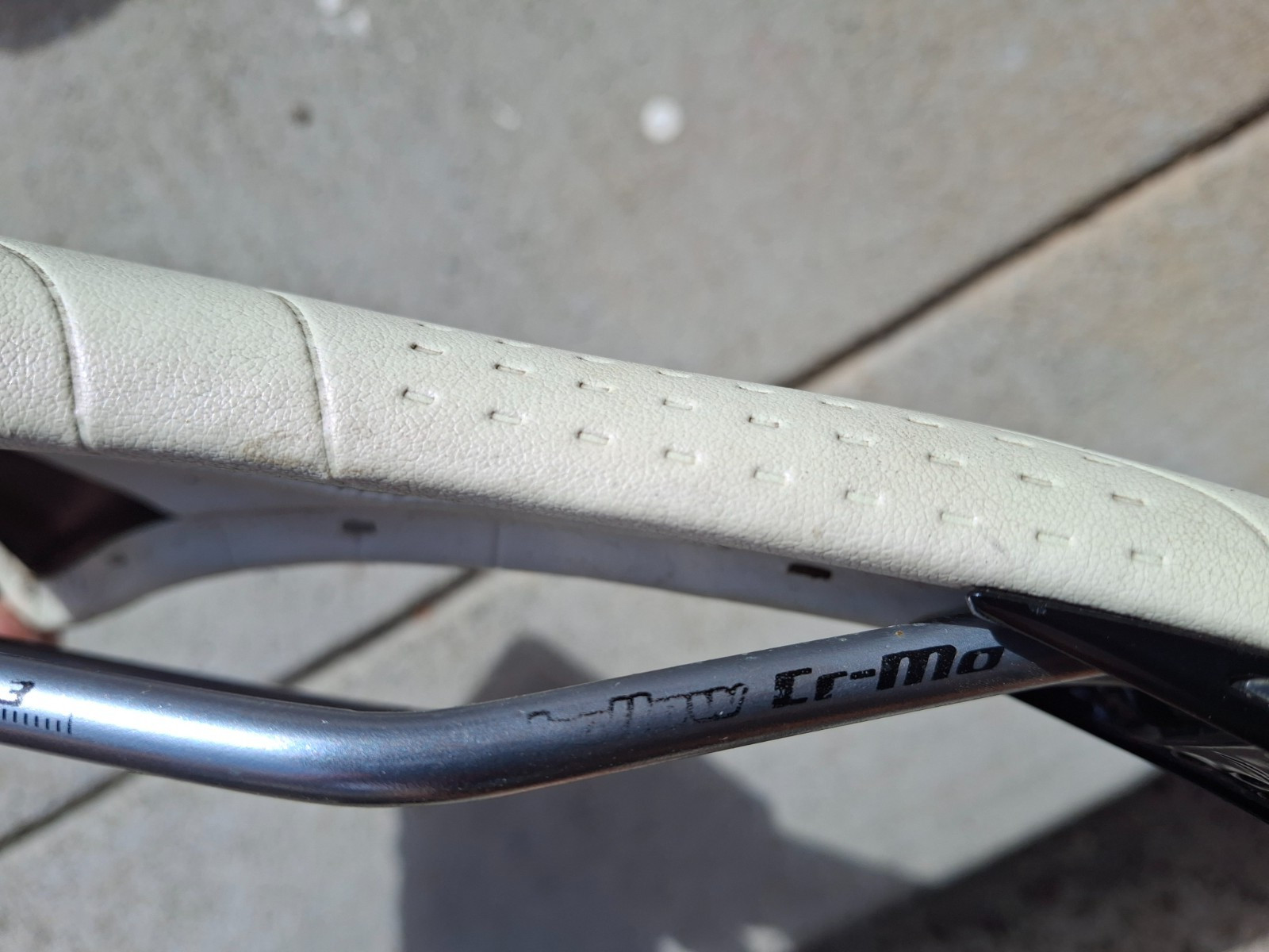 Specialized Phenom CrMo Rails 143mm Bike Saddle