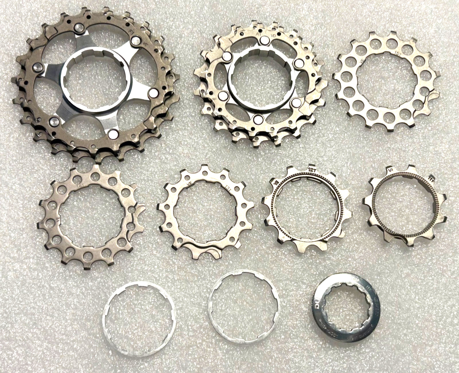 SHIMANO – DURA ACE – CSST SET – CS700 – 9 SPD. – 11 x 23T. – VINTAGE – USED