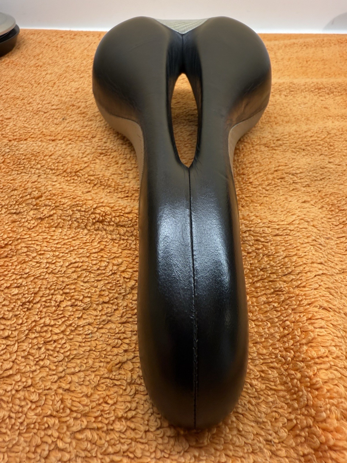 Terry Fly Carbon – Railed Saddle Handmade in Italy 219g! 139mm