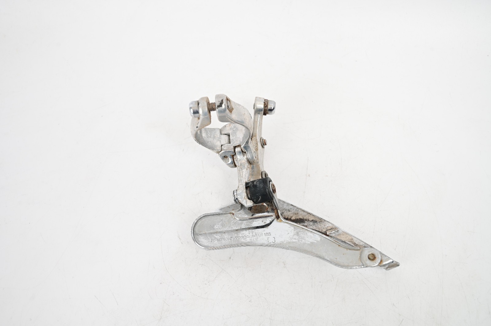 Vintage Shimano Deore FD-MT60 Front Derailleur 28.6mm Bottom Pull MTB Japan 3sp