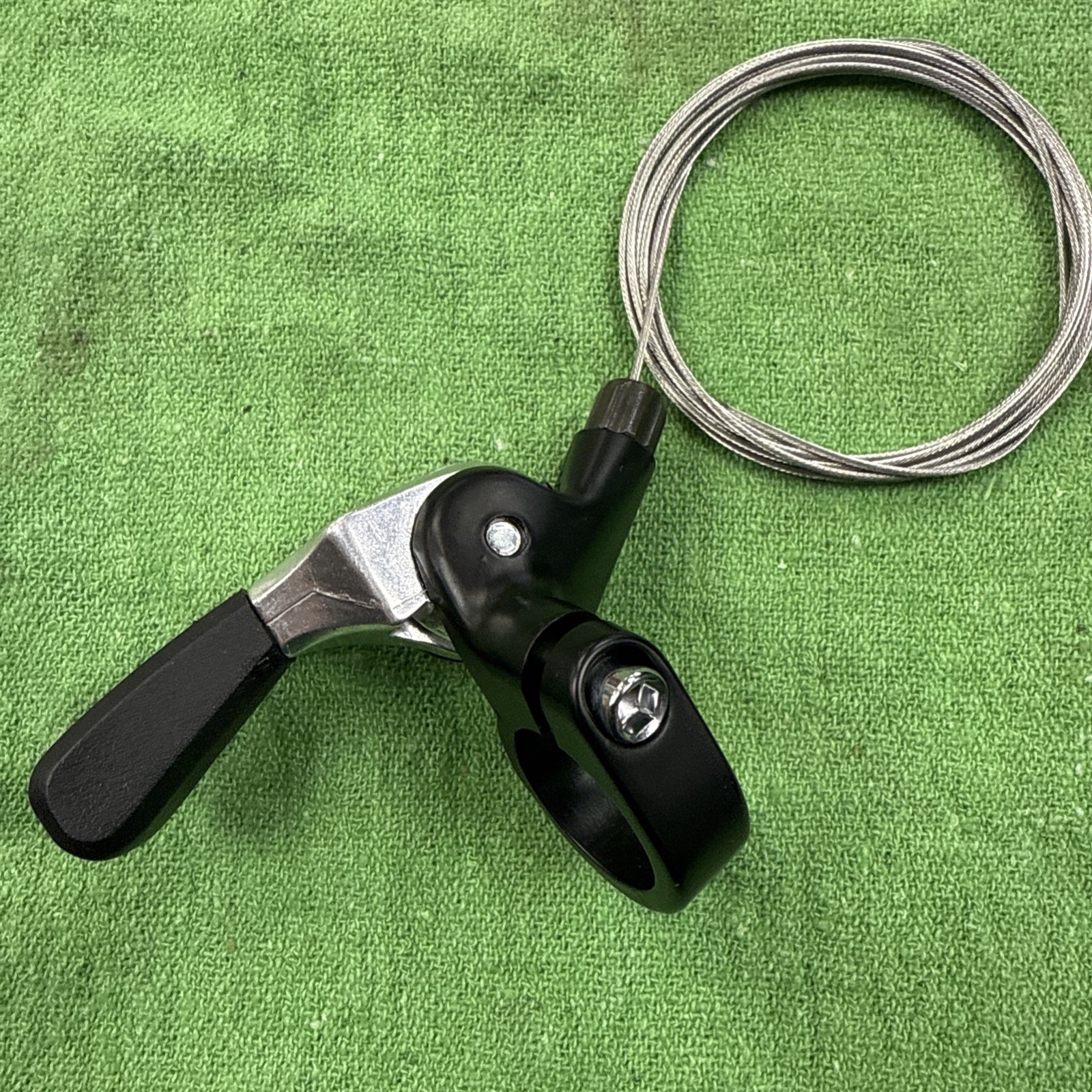 NOS Suntour XC Expert Accushift Plus 7/8 Soeed Thumb Shifter