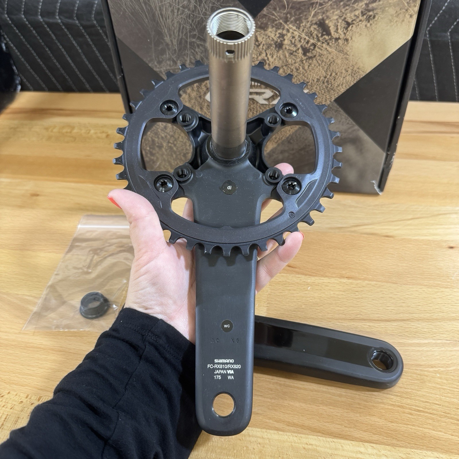 Shimano GRX FC-RX810-1x Crankset 175mm 11-Speed 40t 110 BCD Black For GRX Di2