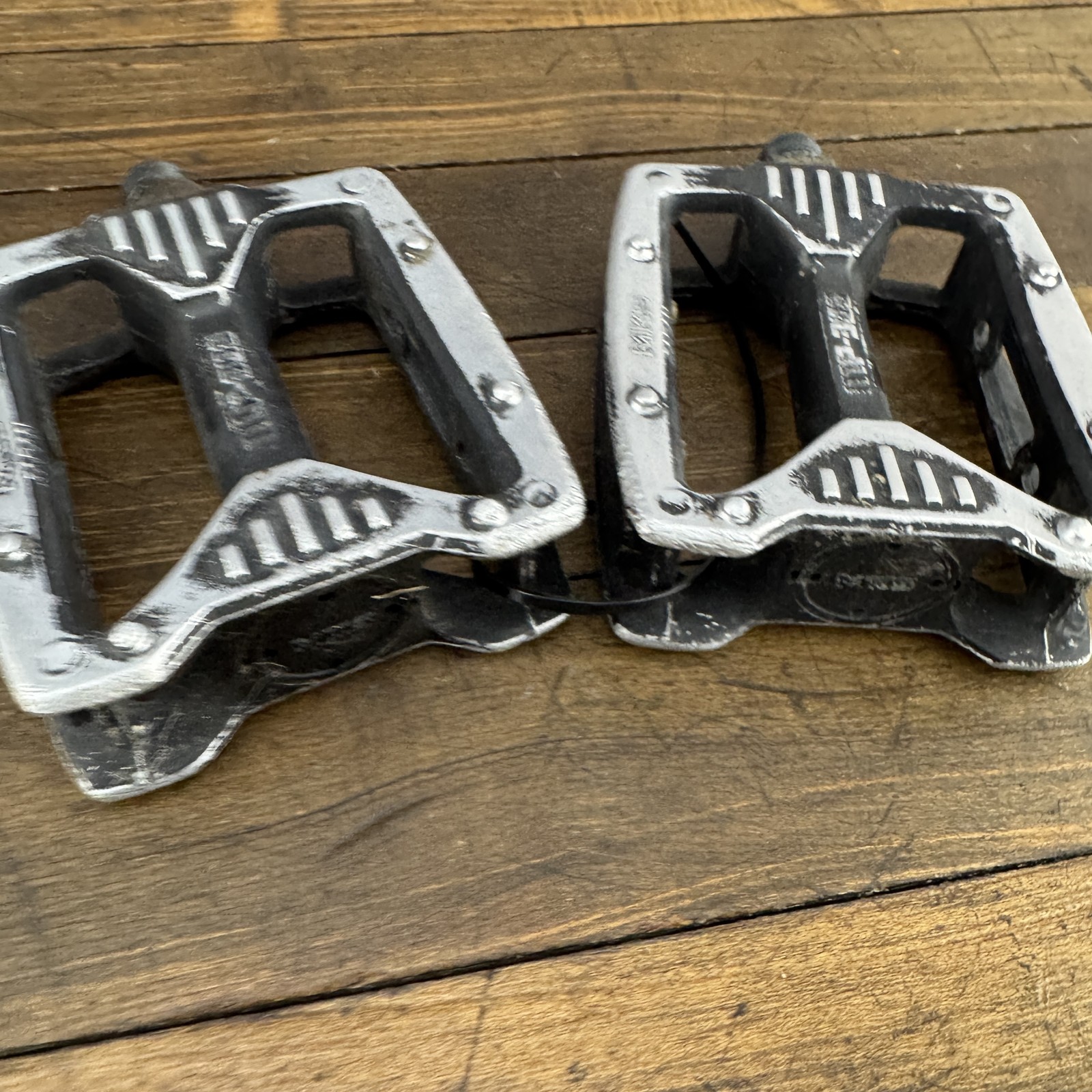 Vintage MKS Japan MP-303 Mountain Bike Pedals BMX 1980s 9/16 Platform 495