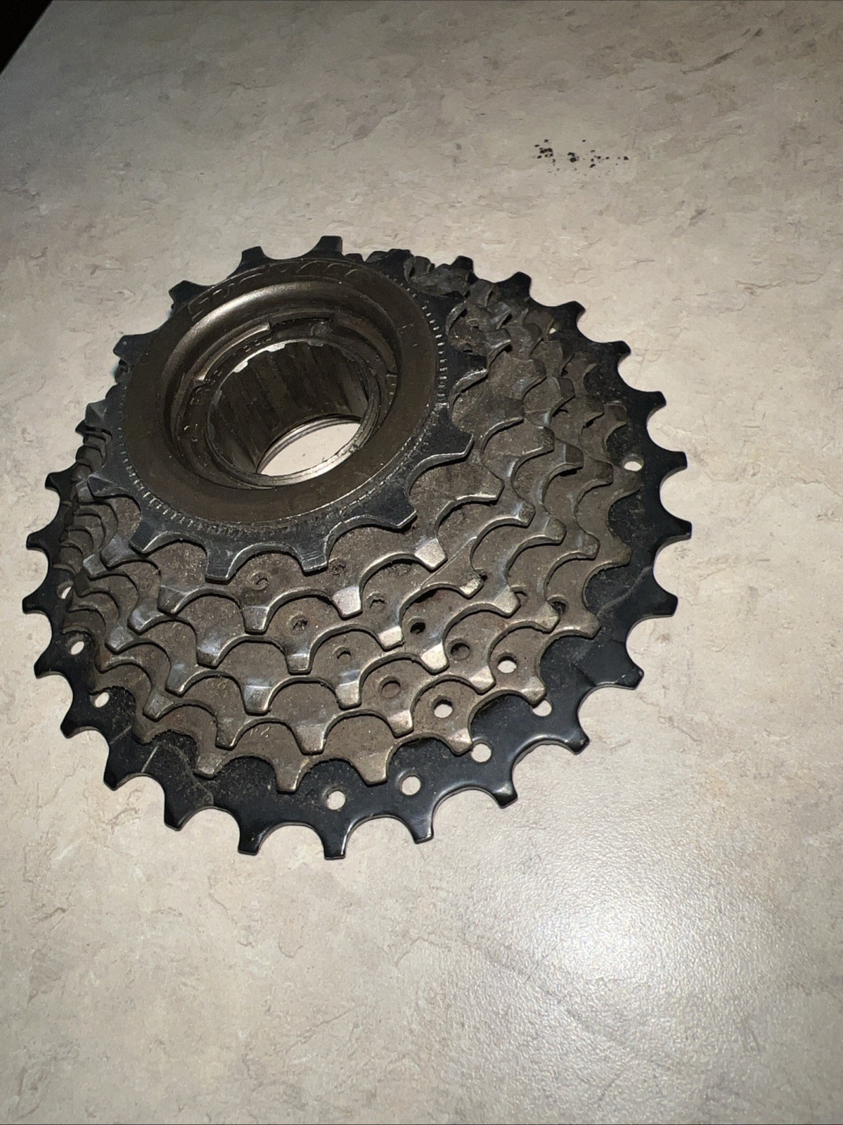 Sunrace MF-M05 Multi-Speed 7-Speed Freewheel 14-28T Black.