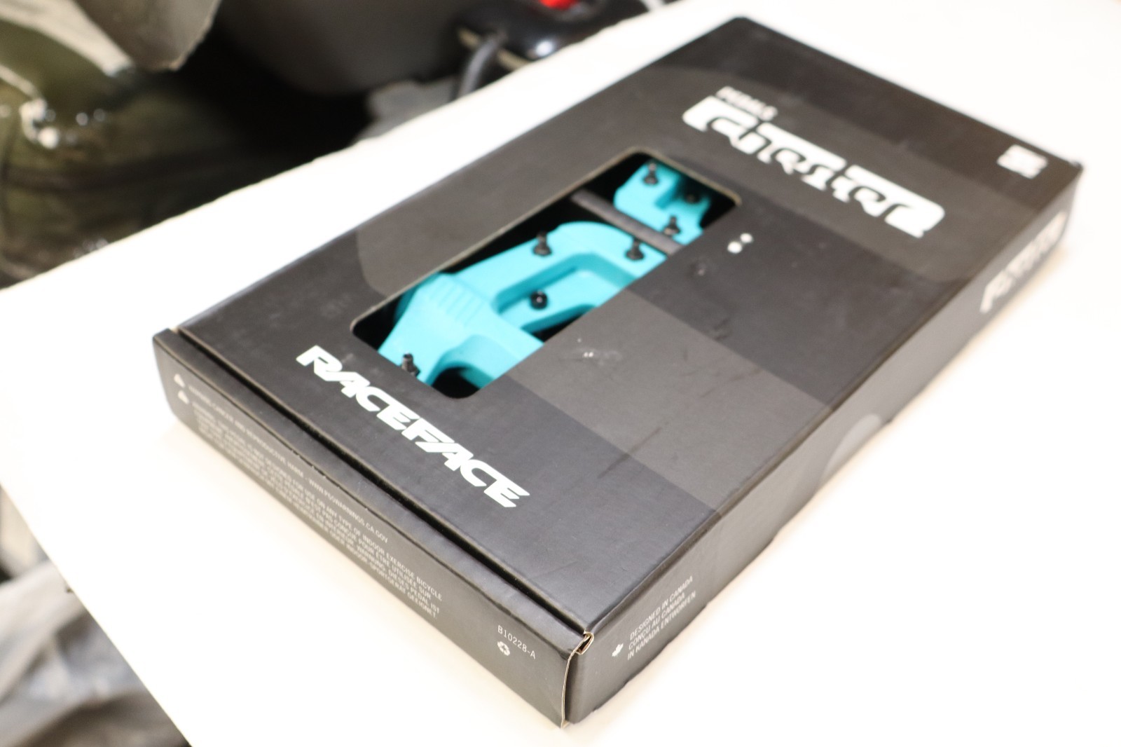RaceFace Chester Pedals – Platform, Composite, Turquoise pd20chetuq