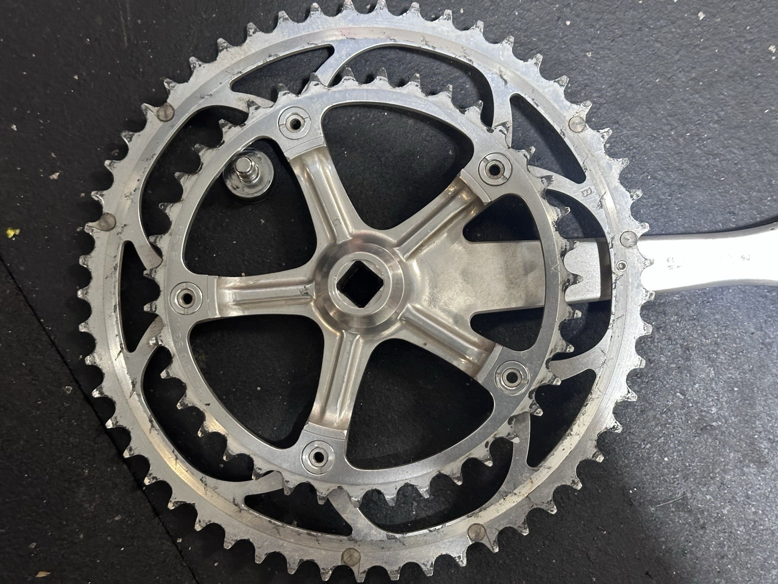 SHIMANO DURA ACE CRANKSET DOUBLE MODEL 7410 53-39 TOOTH 172.5 MM ARMS 6, 7, OR 8