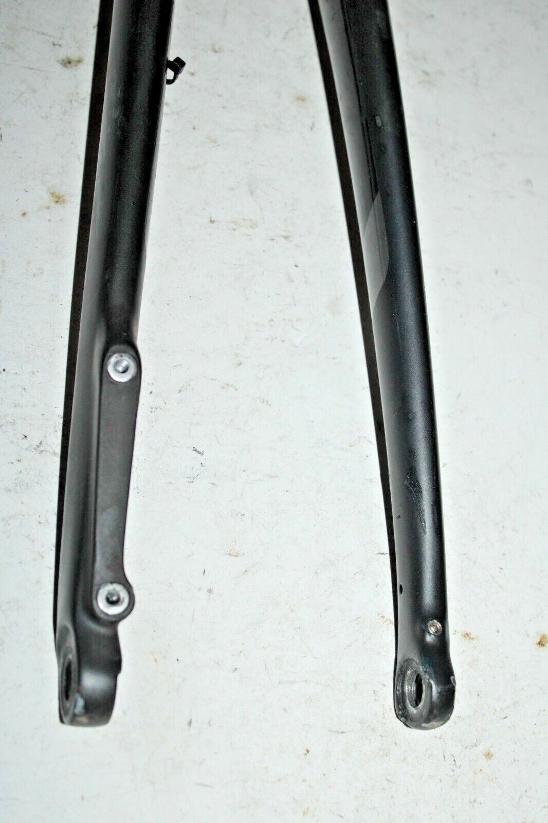 Trek Emonda Carbon Road Bike Fork 11/8″ Tapered 38.4 220mm Disc 378g Thru Axle