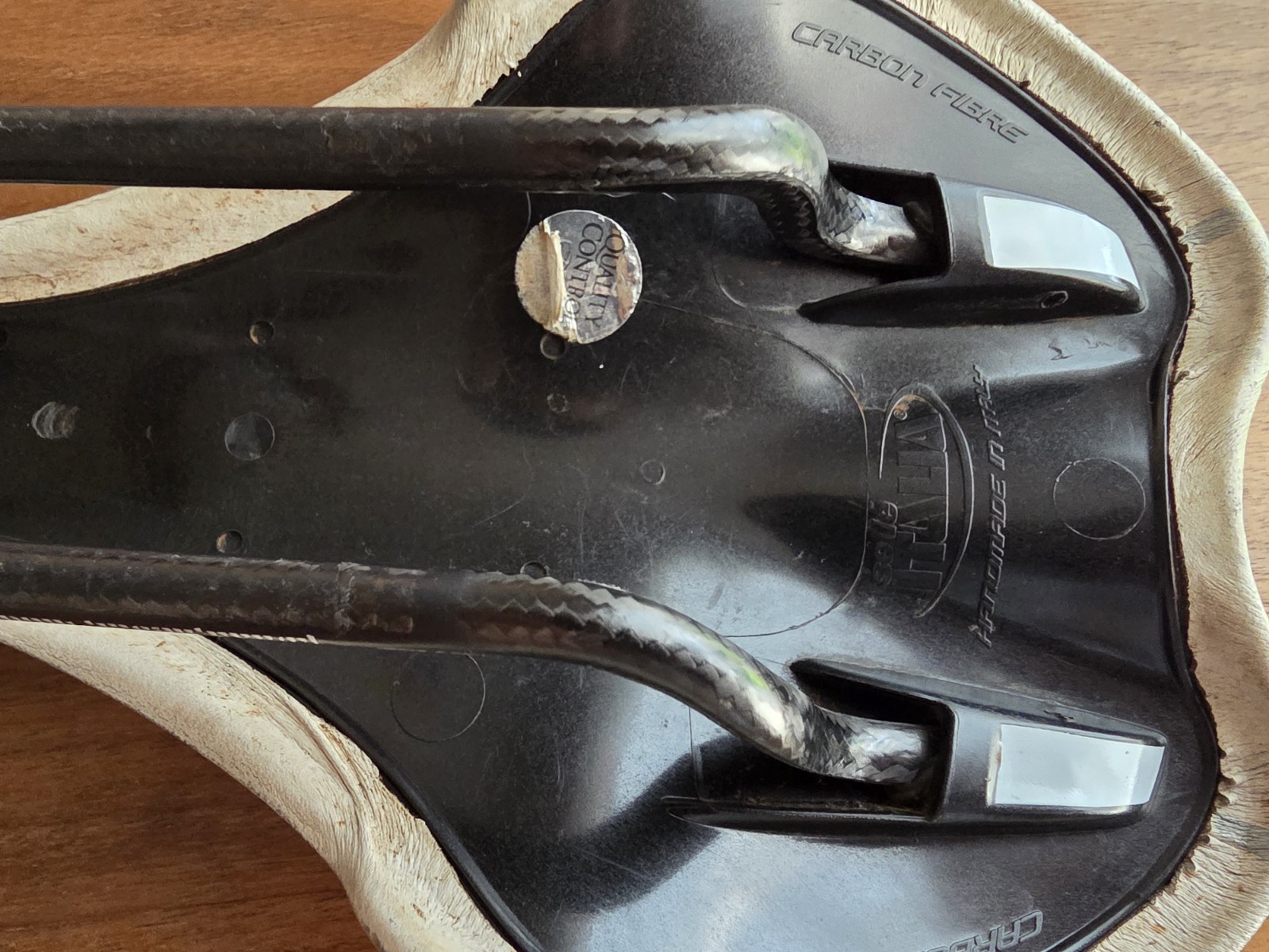 Selle Italia Carbon Saddle – White – idmatch S1 – Ultra Lightweight (125g)