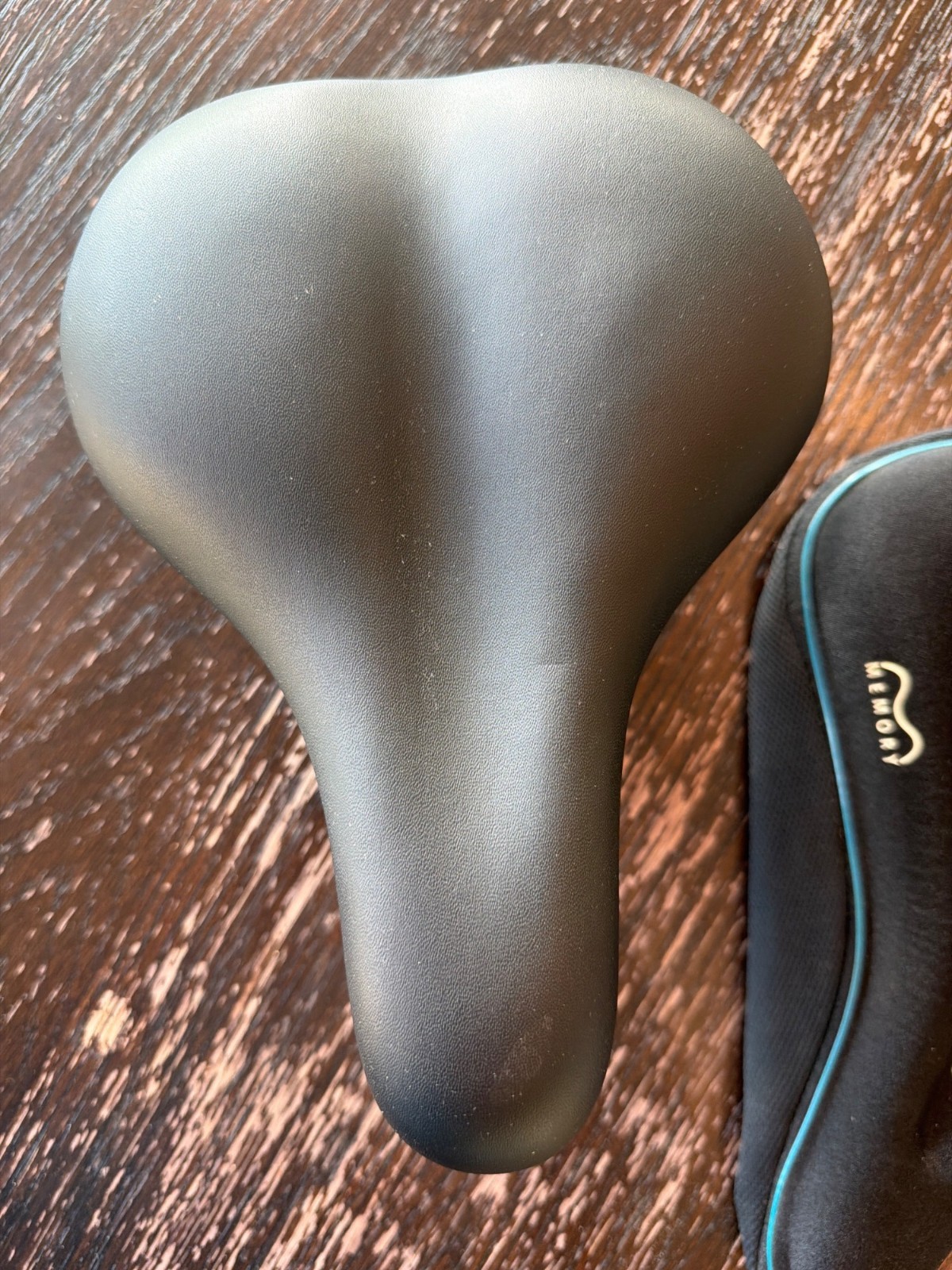 Bike Seat & Cover Comfort Wide Design Memory Foam Black Saddle Bell Anatomical