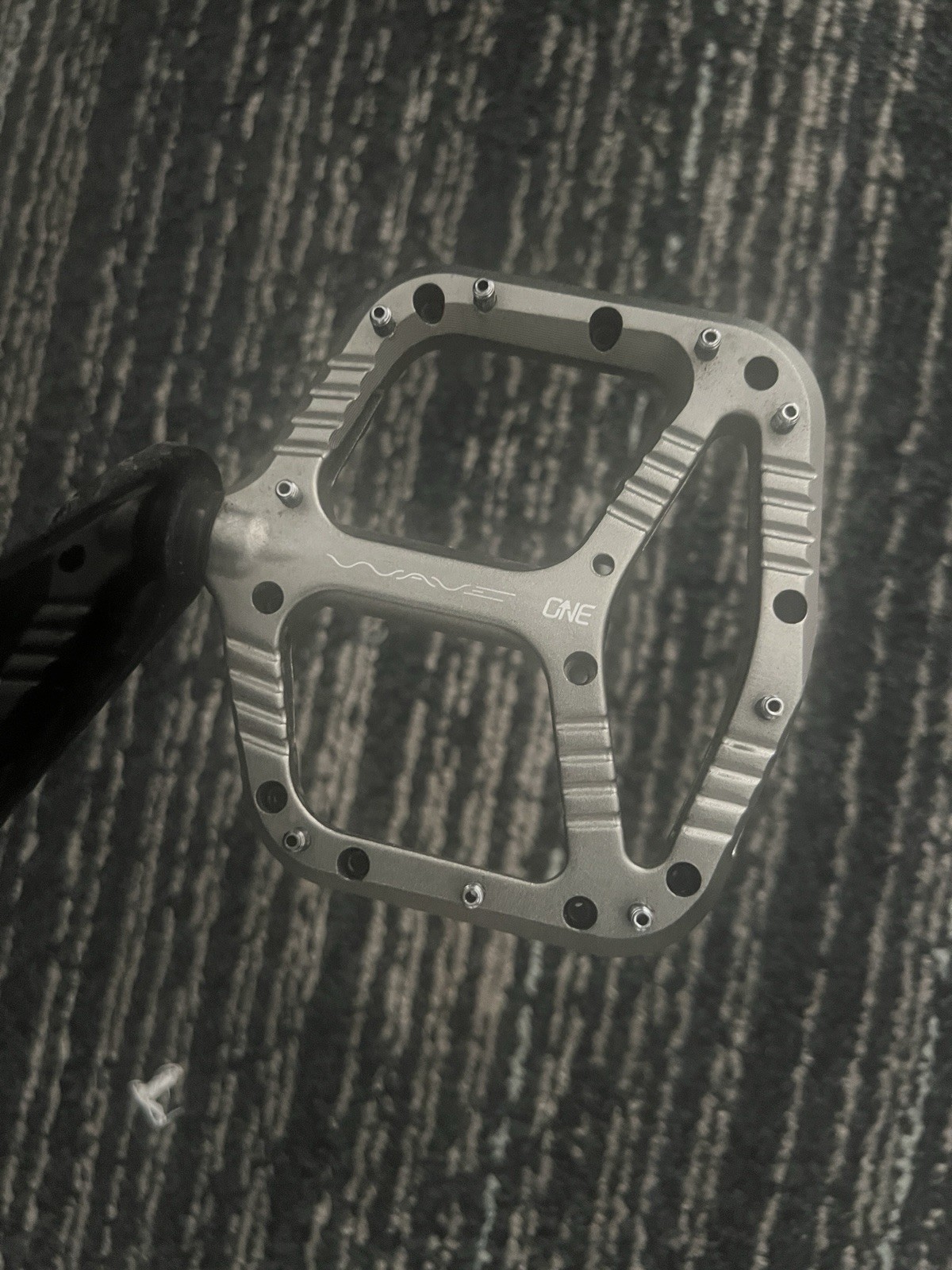 OneUp Components Aluminum Pedal – (dark Grey)