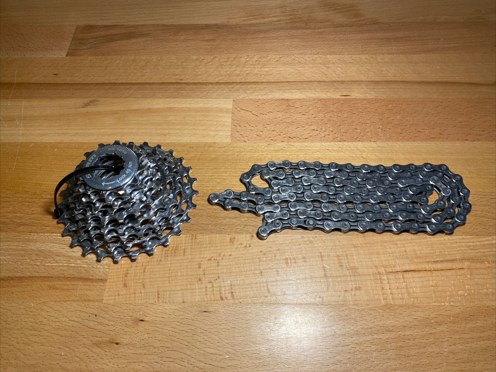 Sram PG 1070 10 Speed 12-27T Cassette, Shimano Ultegra CN-6701 Chain