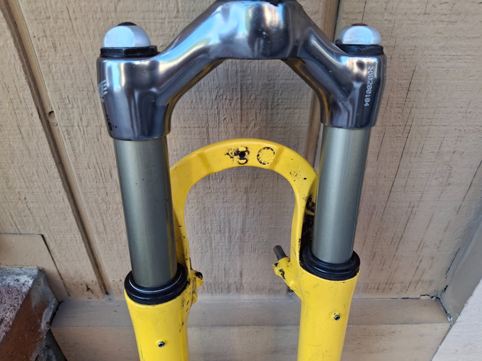 Manitou Mars Elite 26” Suspension Fork 1 1/8″ x 8″ steerer