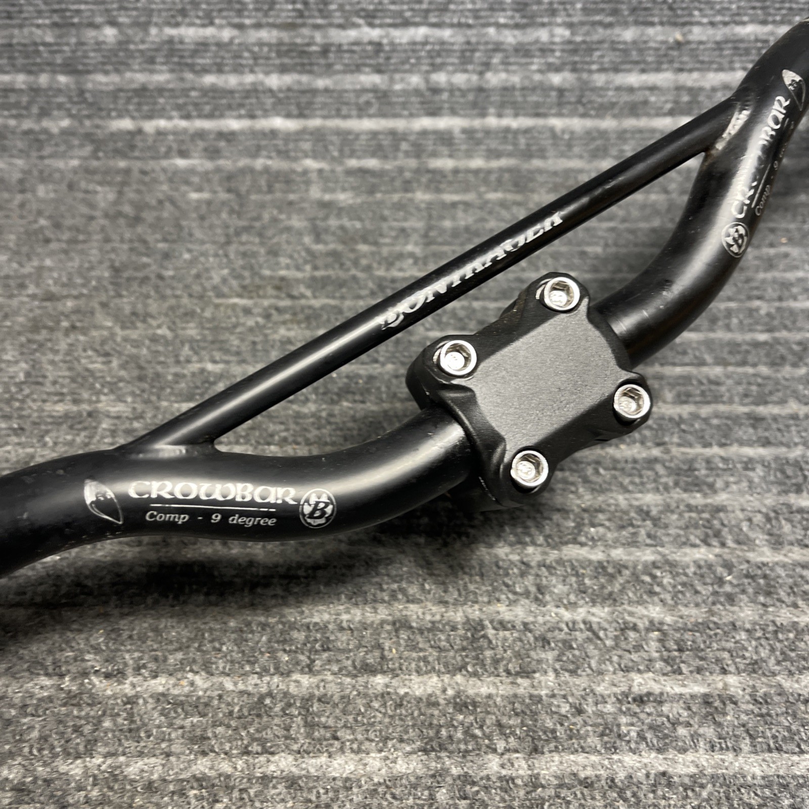 Bontrager Crowbar Comp 9 Degree 22.2mm Handlebars 625mm Moto Crossbar w/ Stem