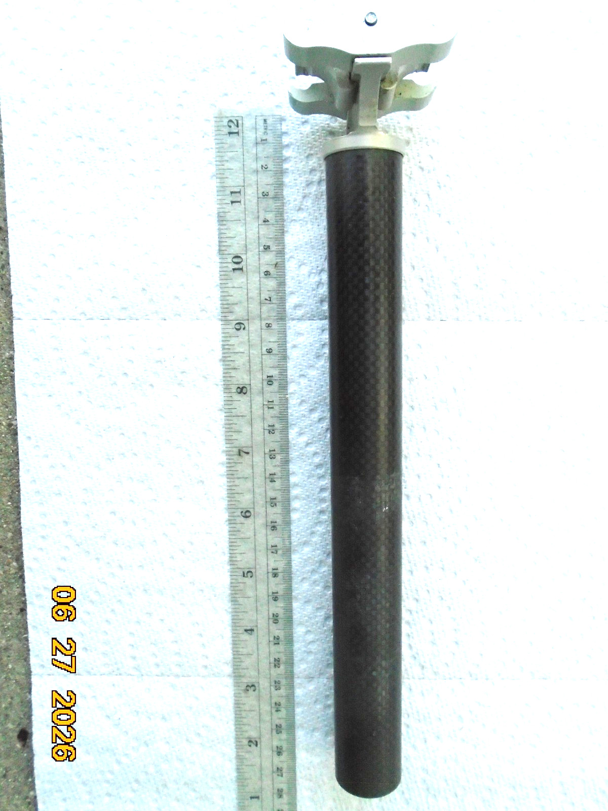 USE Alien Carbon Seatpost, 27.2 mm, 240 mm, Black