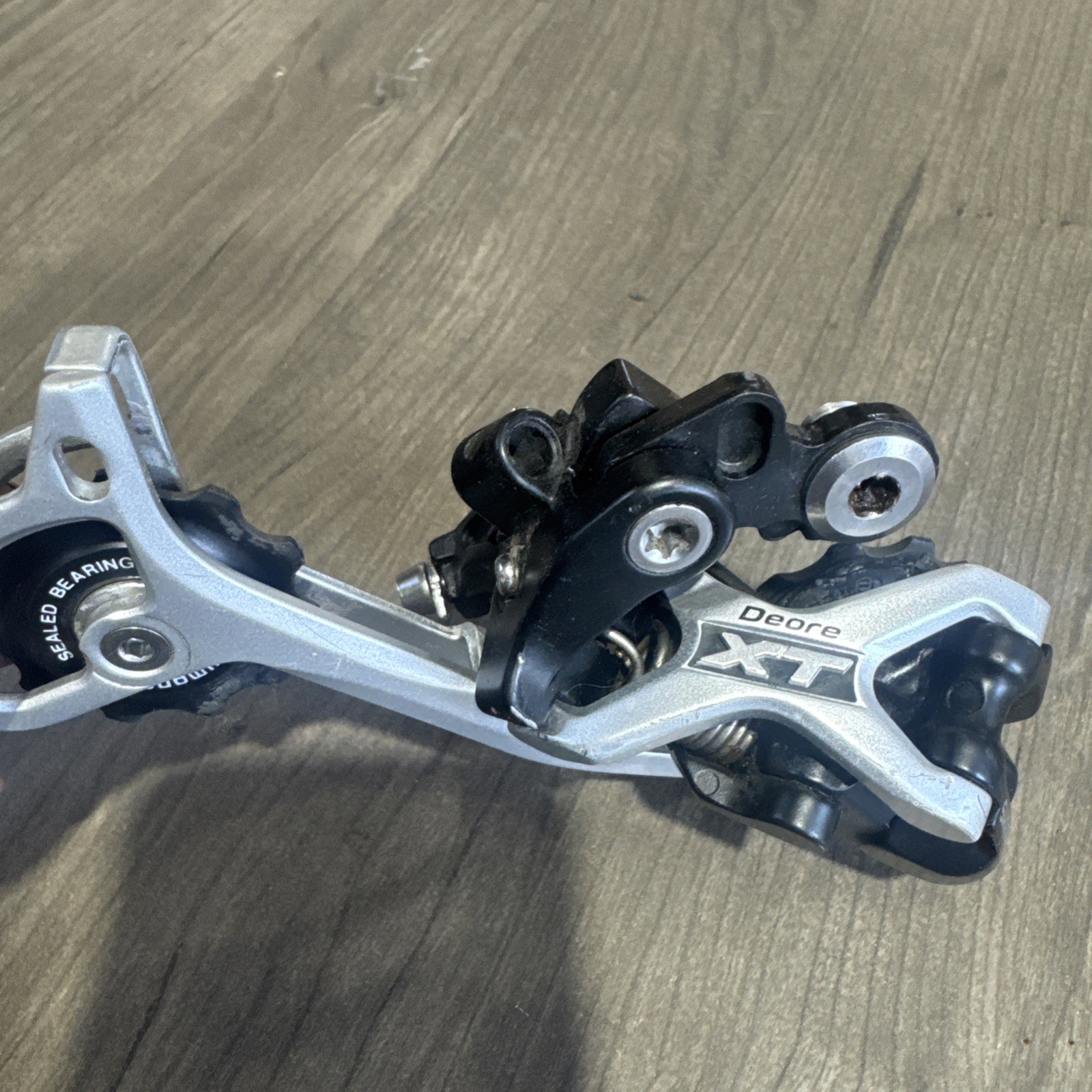 Shimano Deore XT RD-M772 Shadow Rear Derailleur Long Cage SGS 9-Speed MTB