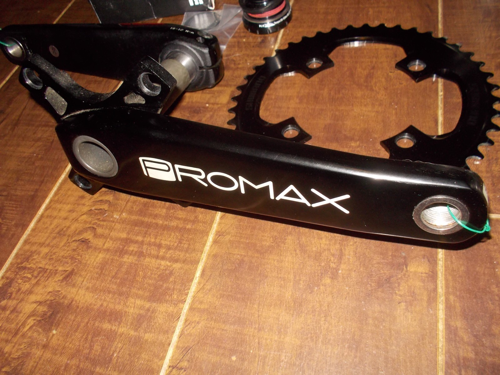 PROMAX HF-2 Hollow complete crankset 177.5 w New bb & 44t DXR black chainring