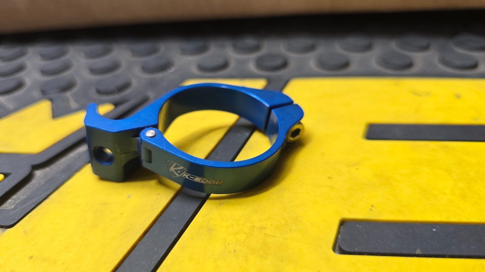 K-edge Braze On Adapter Clamp 31.8mm Blue Anodized Aluminum