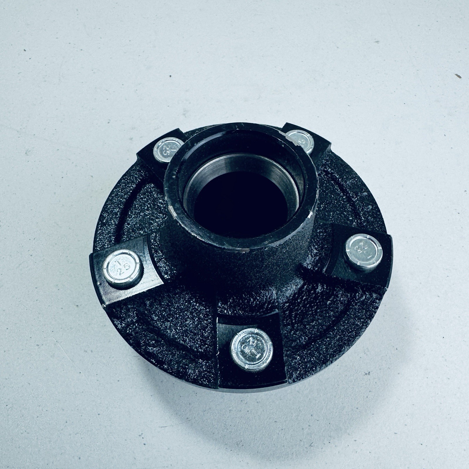 5-Hole, 4.5″ Trailer Hub Kit for, 2000 lb. 1″ Spindle That uses L44643 Trailer