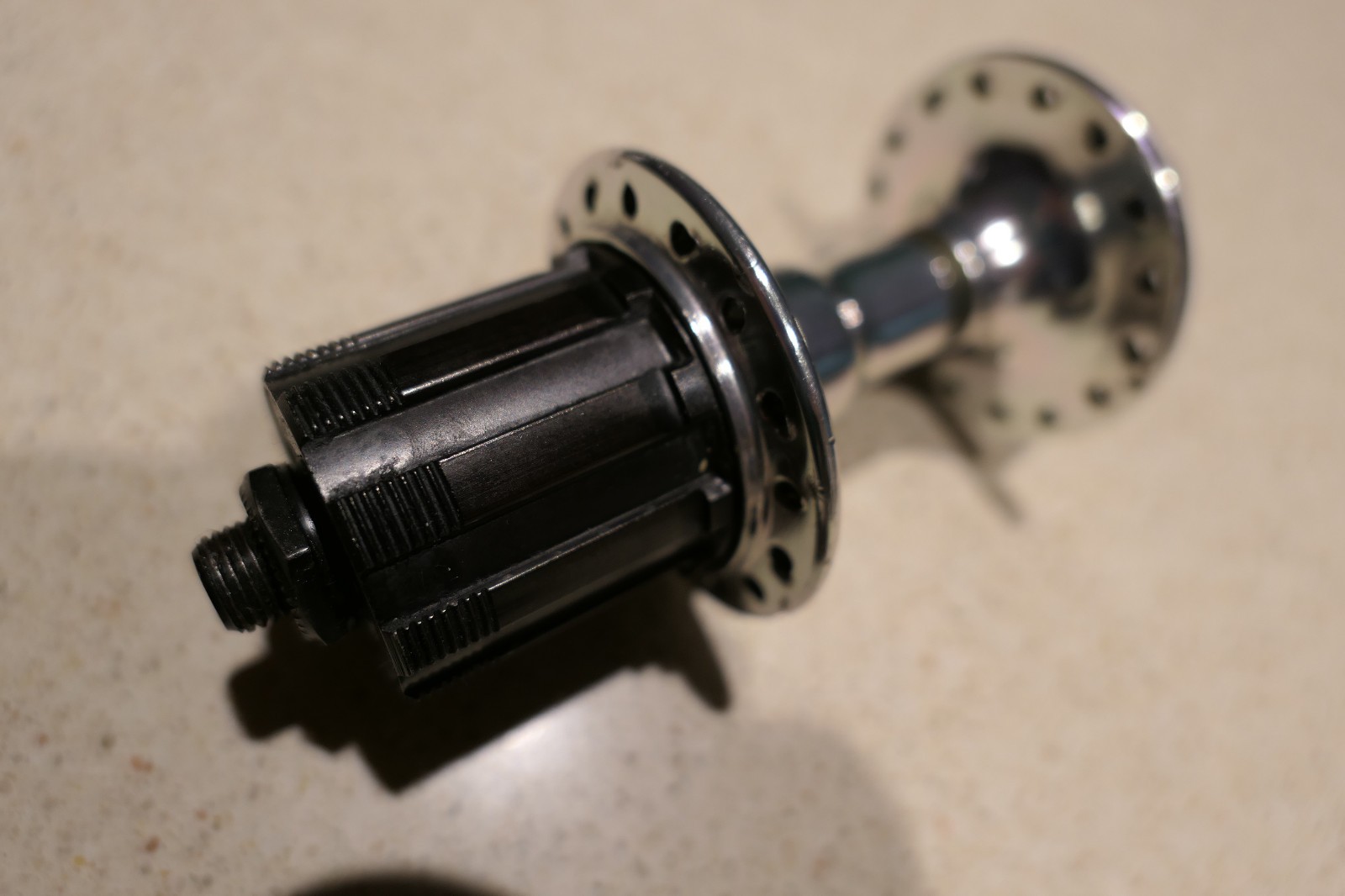 Shimano FH-6400 600 Tricolor Uniglide Rear Hub 32H 126mm 6 or 7 speed