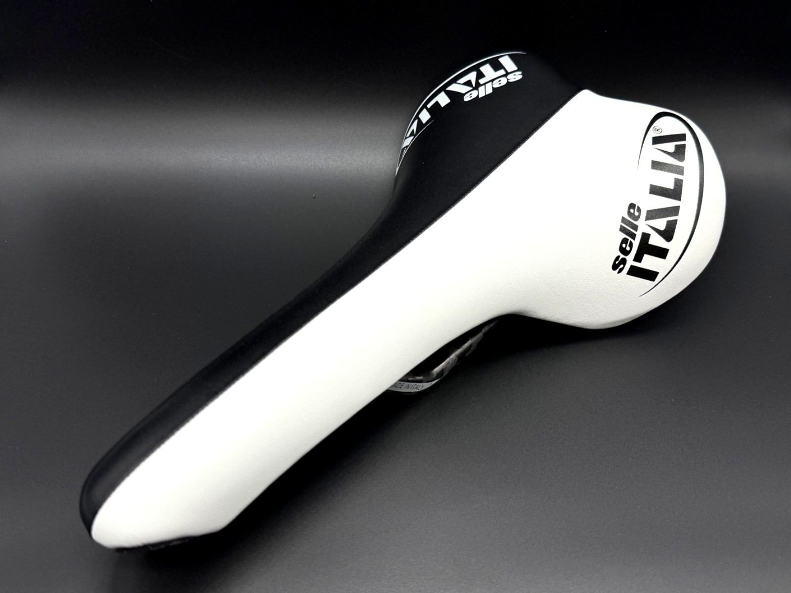NOS Selle Italia Turbomatic White Black Bike Saddle Carbon Rails 2009