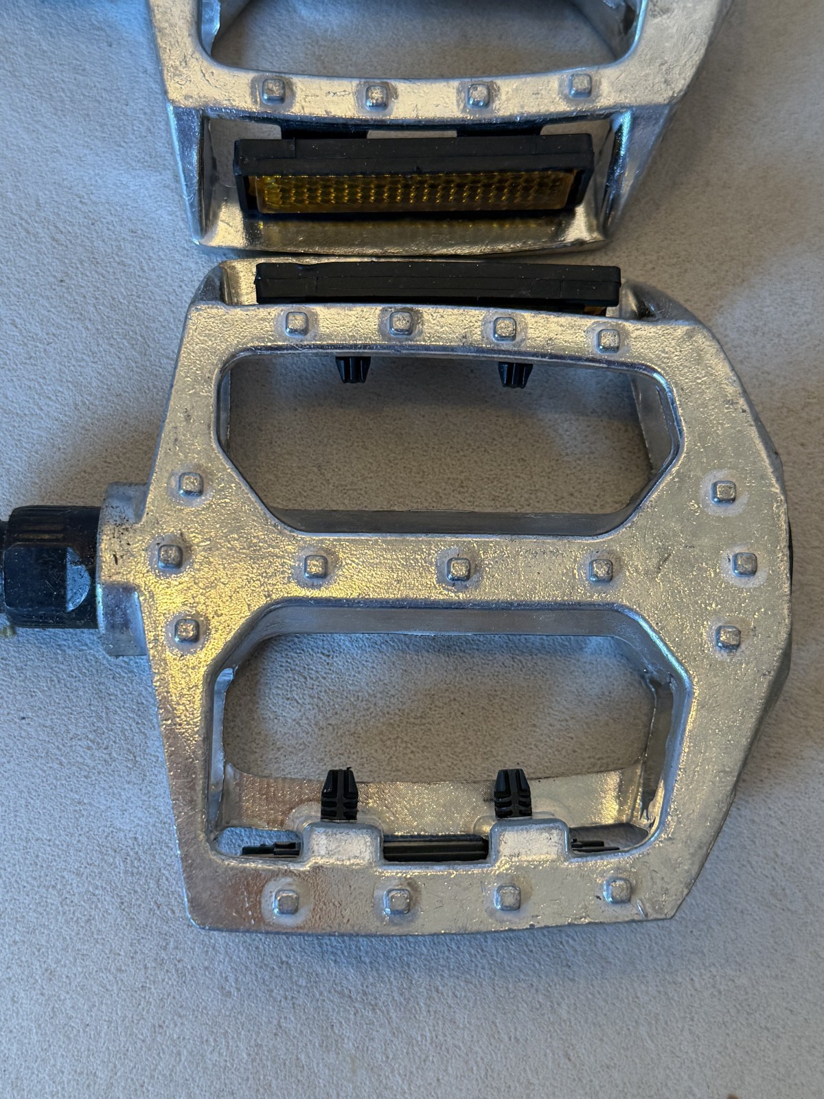 9/16″ BMX Pedals Silver UNBRANDED NEW Aluminum Metal with Reflectors