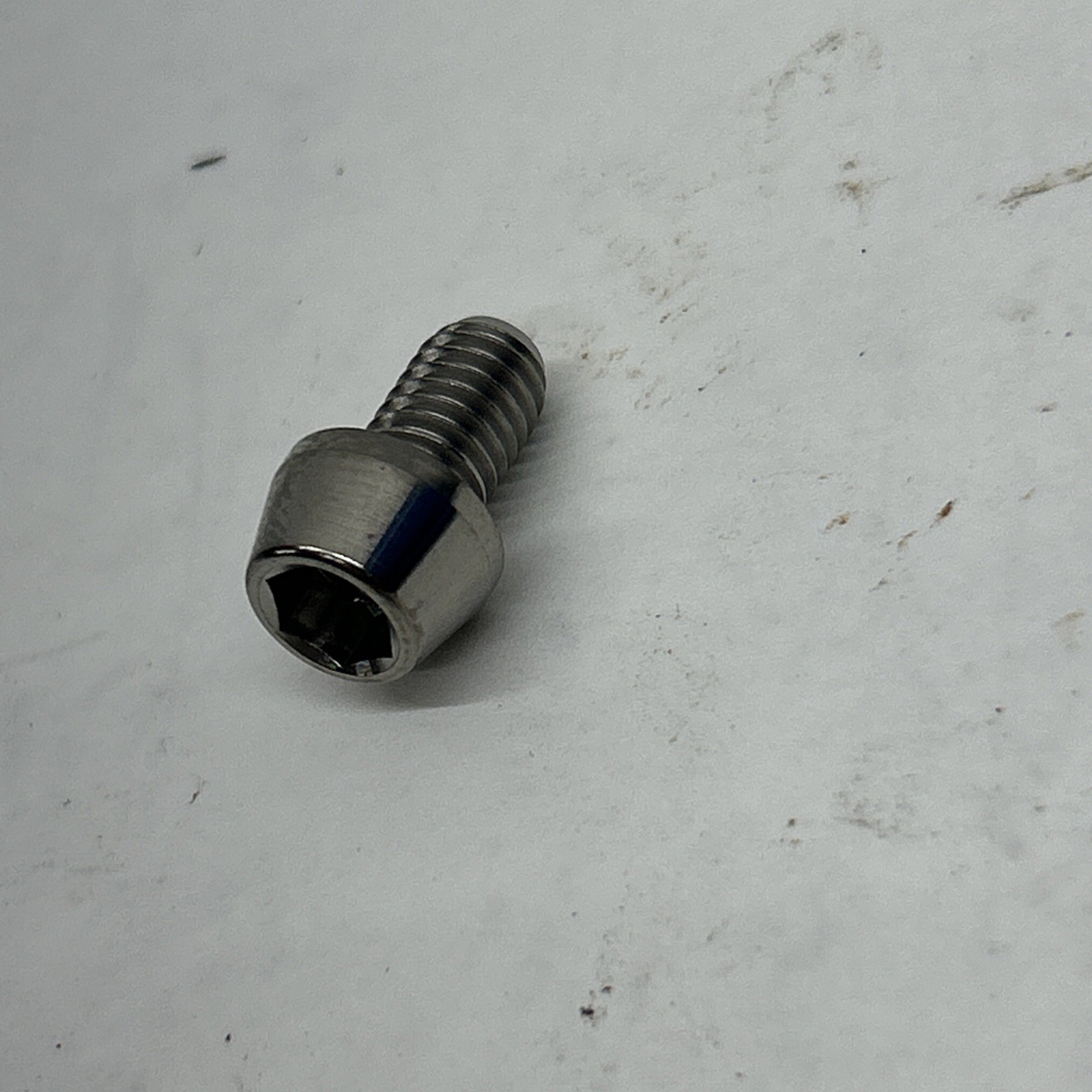 Titanium Socket Cap M6x10mm Titanium Ti Tisc610. Allen Head Cap Screw 1.00mm