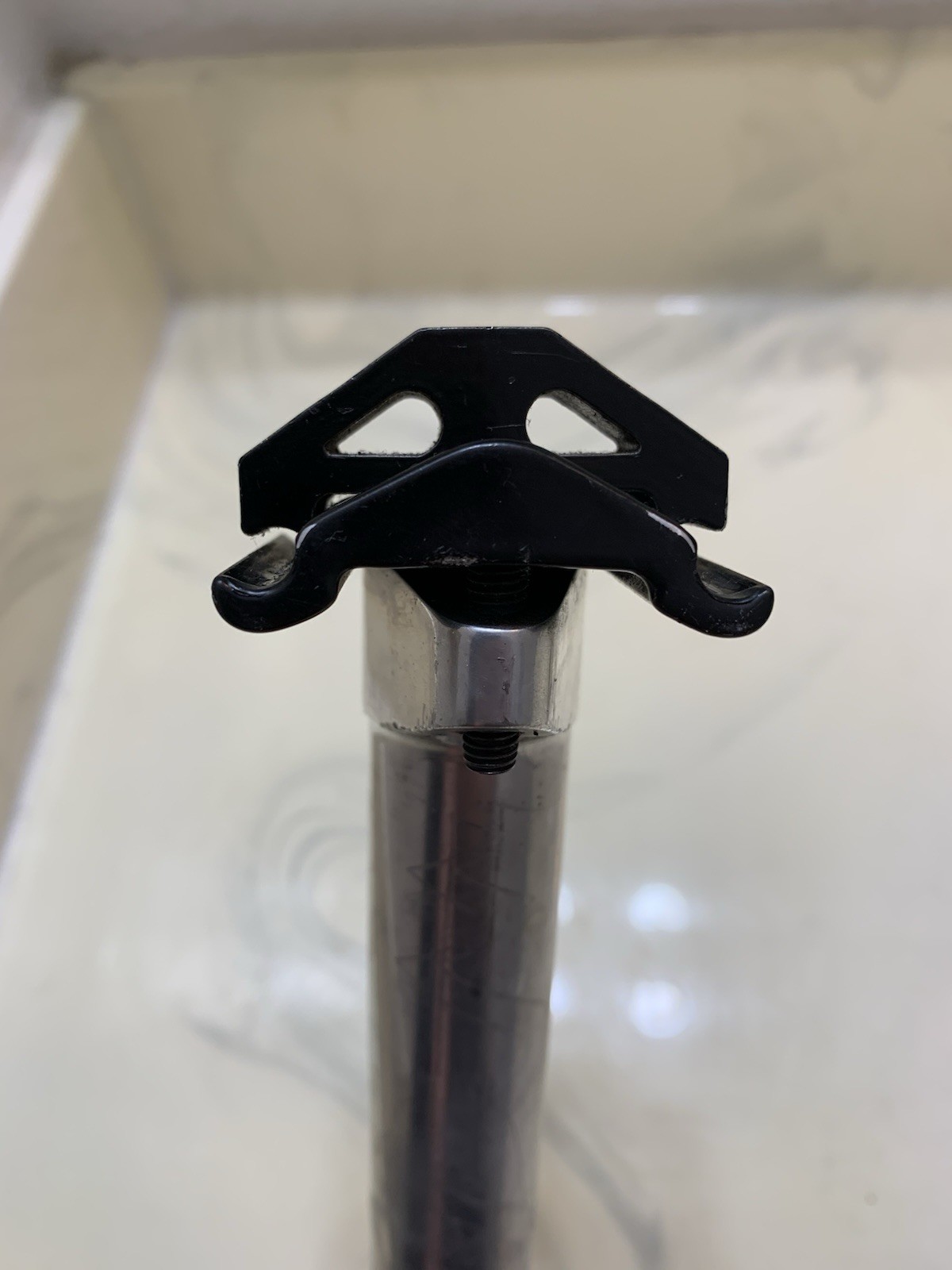 Vtg 1990s 27.2 American Classic Seatpost 20mm Setback Silver/Black 255mm Tilt